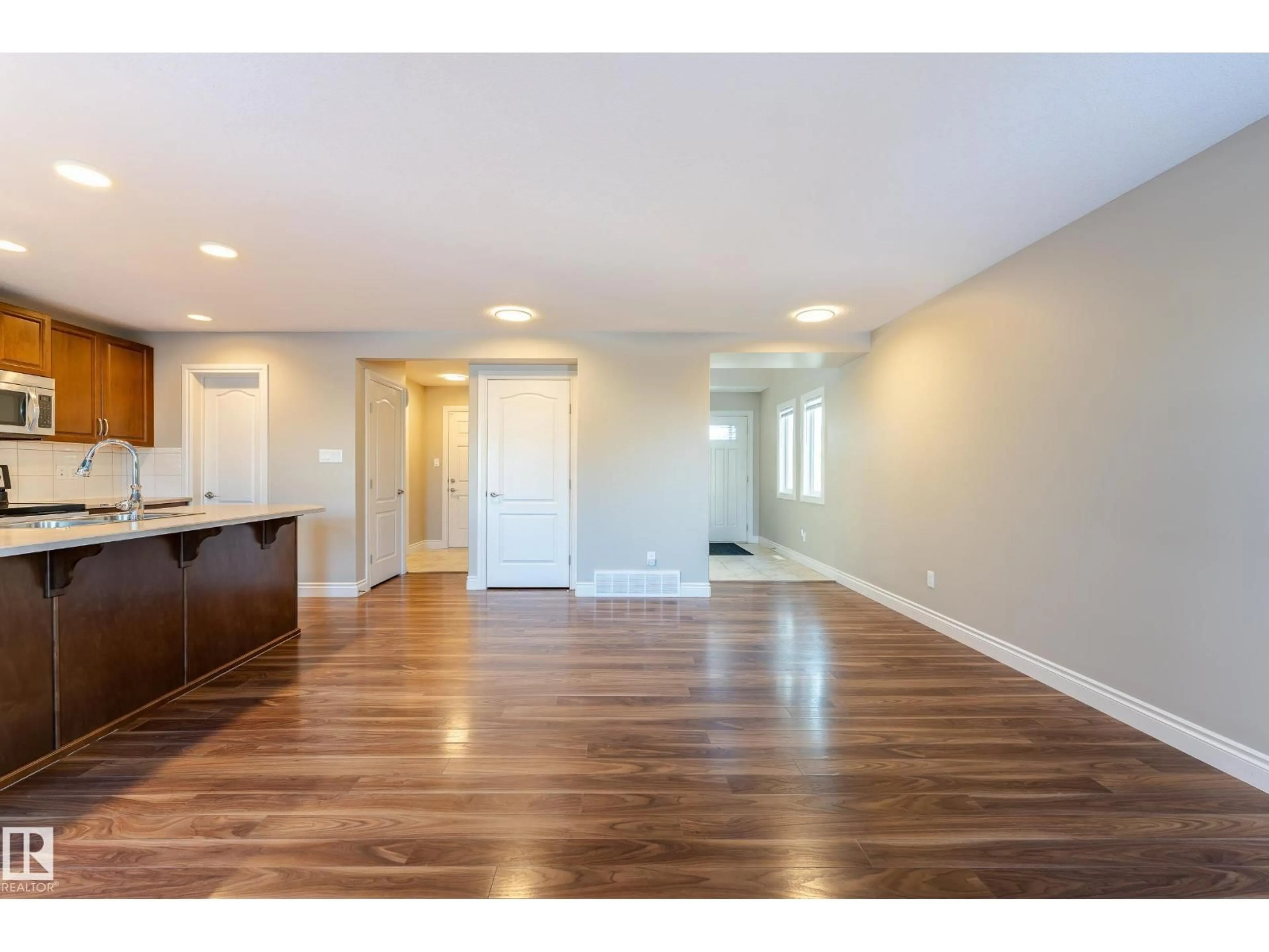 Unknown for 17614 8 AVENUE SW, Edmonton Alberta T6W2X3