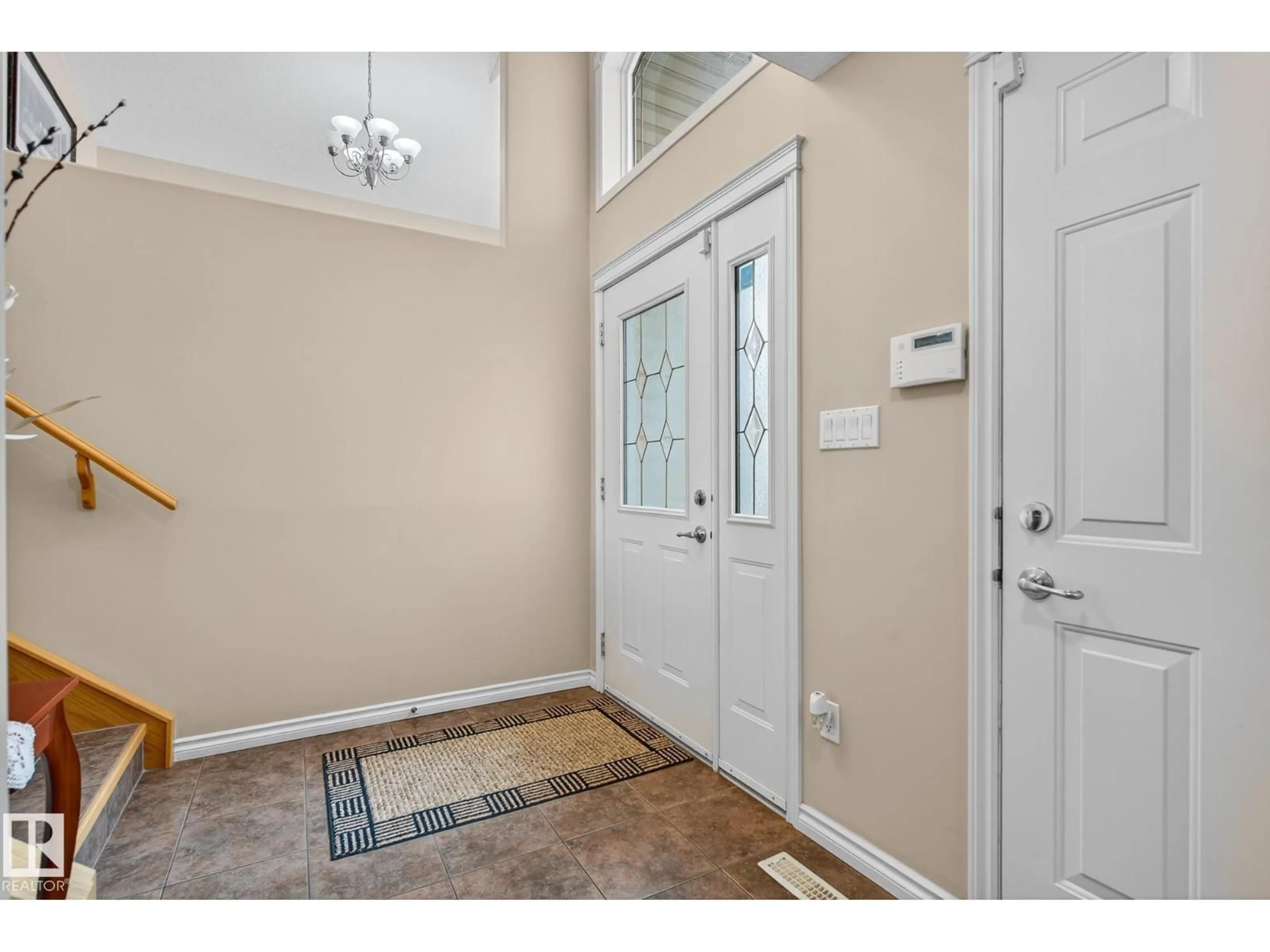 Indoor entryway for 7335 164 AV, Edmonton Alberta T5Z3Y3