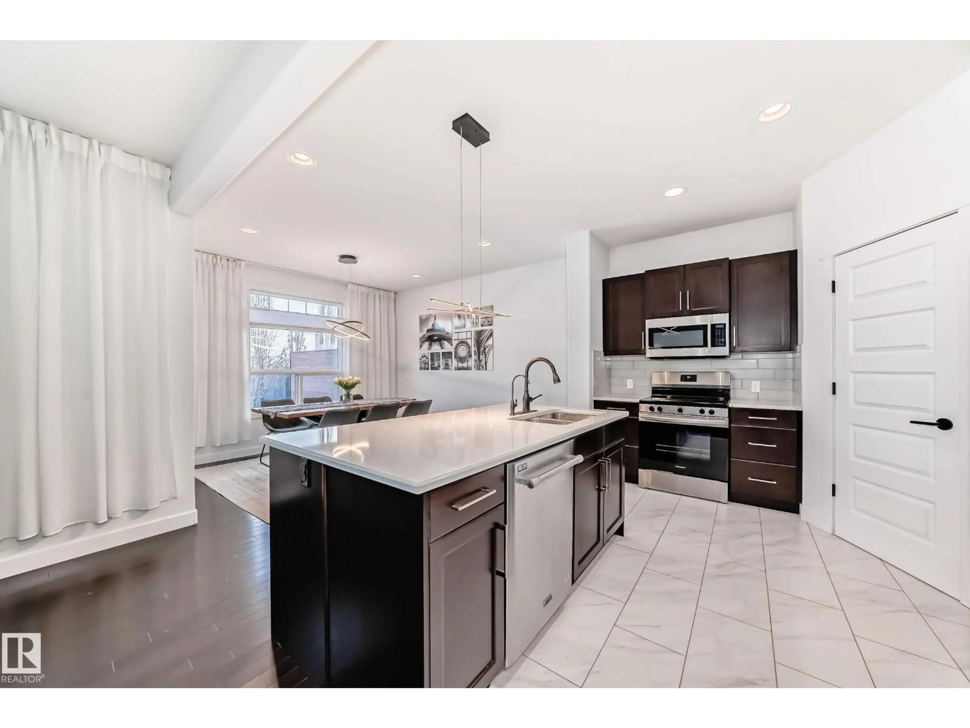 Open concept kitchen, ceramic/tile floor for NW - 7797 GETTY WD, Edmonton Alberta T5T7A9