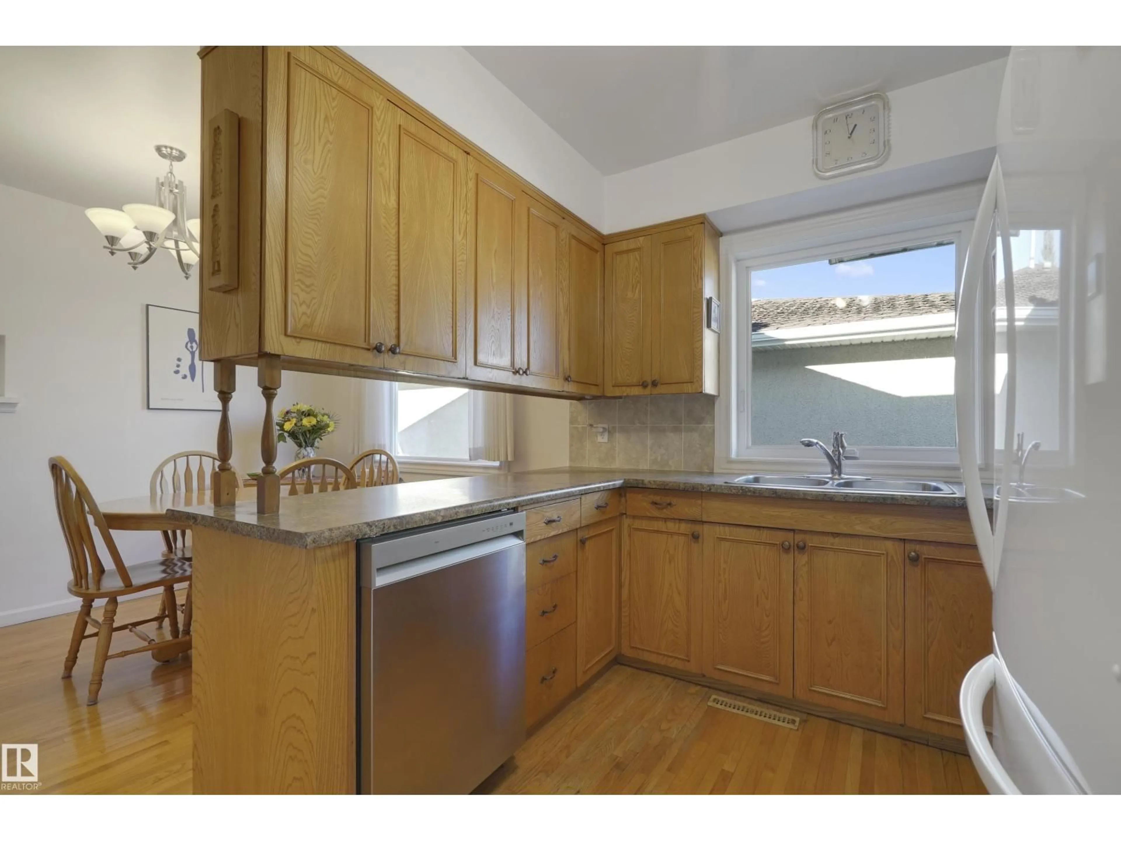 Standard kitchen, unknown for NW - 9723 75A ST, Edmonton Alberta T6C2J2