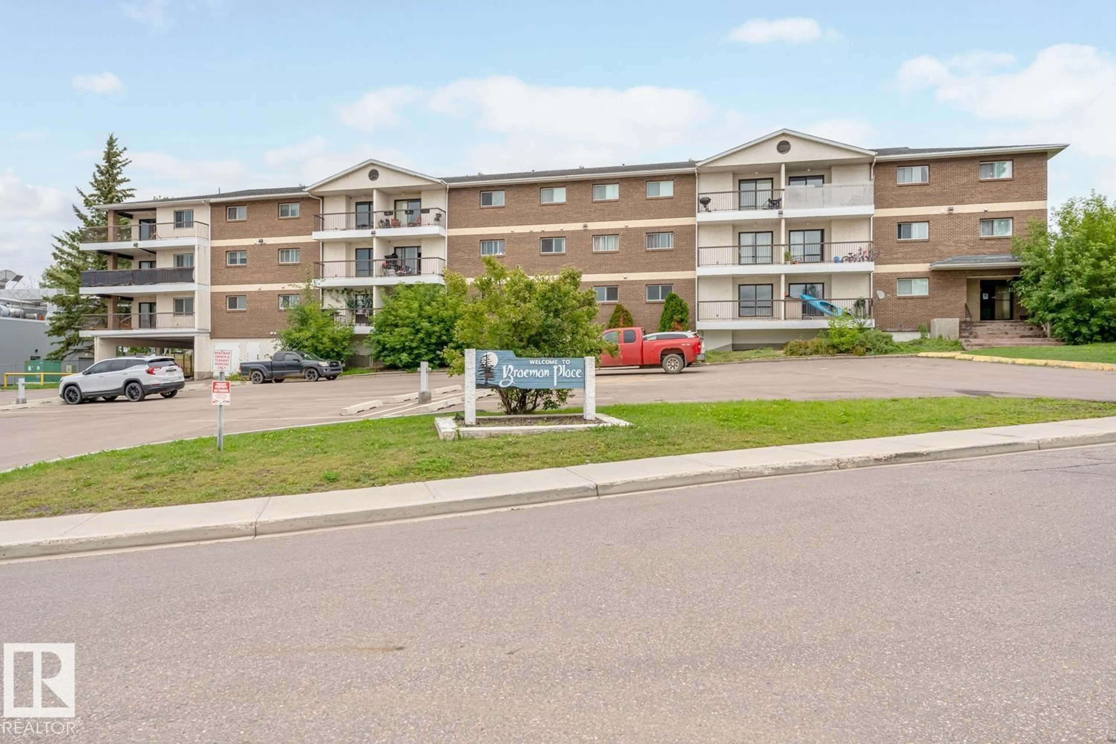 Unknown for 104 - 102 10 ST, Cold Lake Alberta T9M1A6