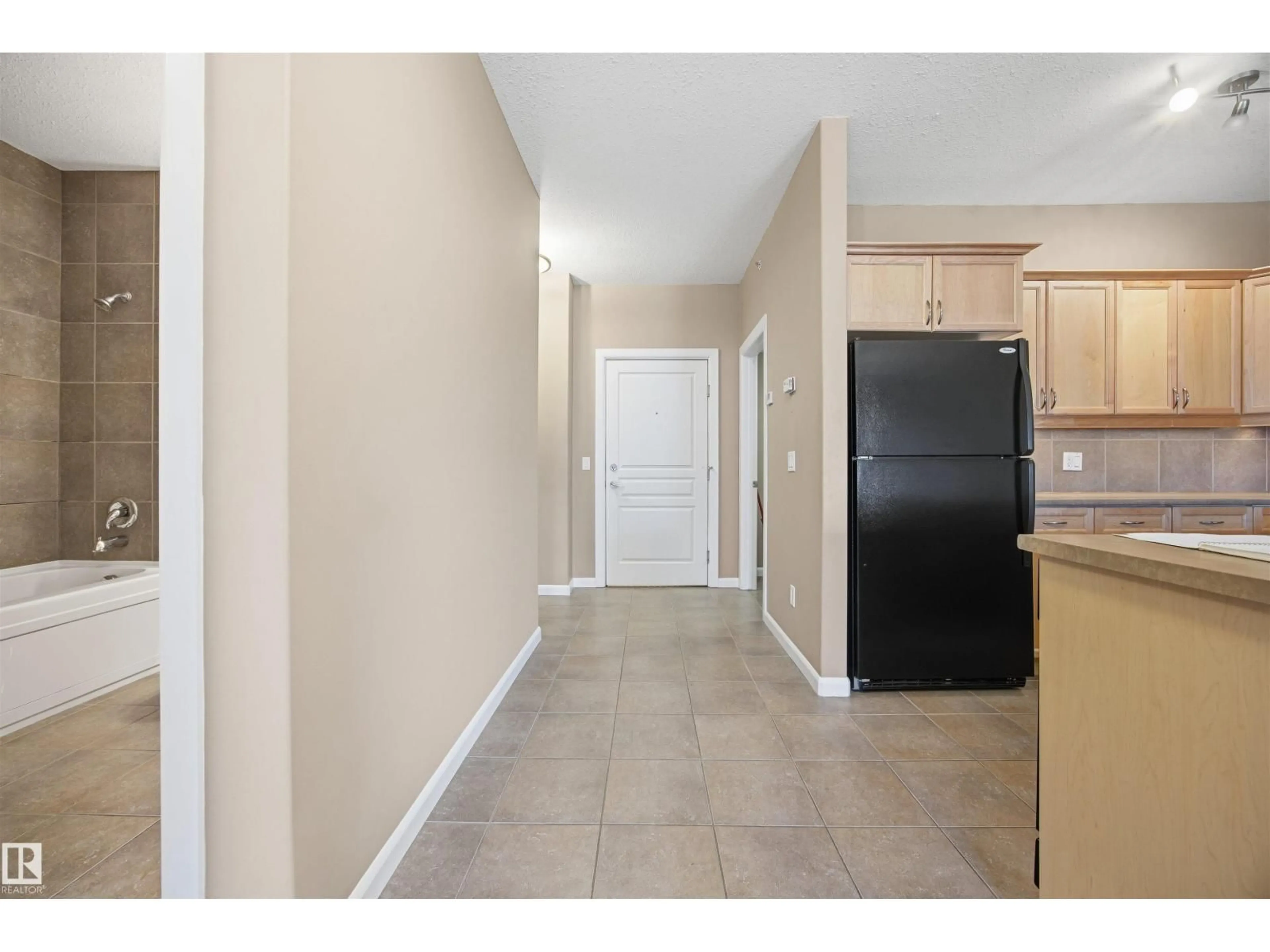 Unknown for #214 - 160 MAGRATH RD, Edmonton Alberta T6R3T7