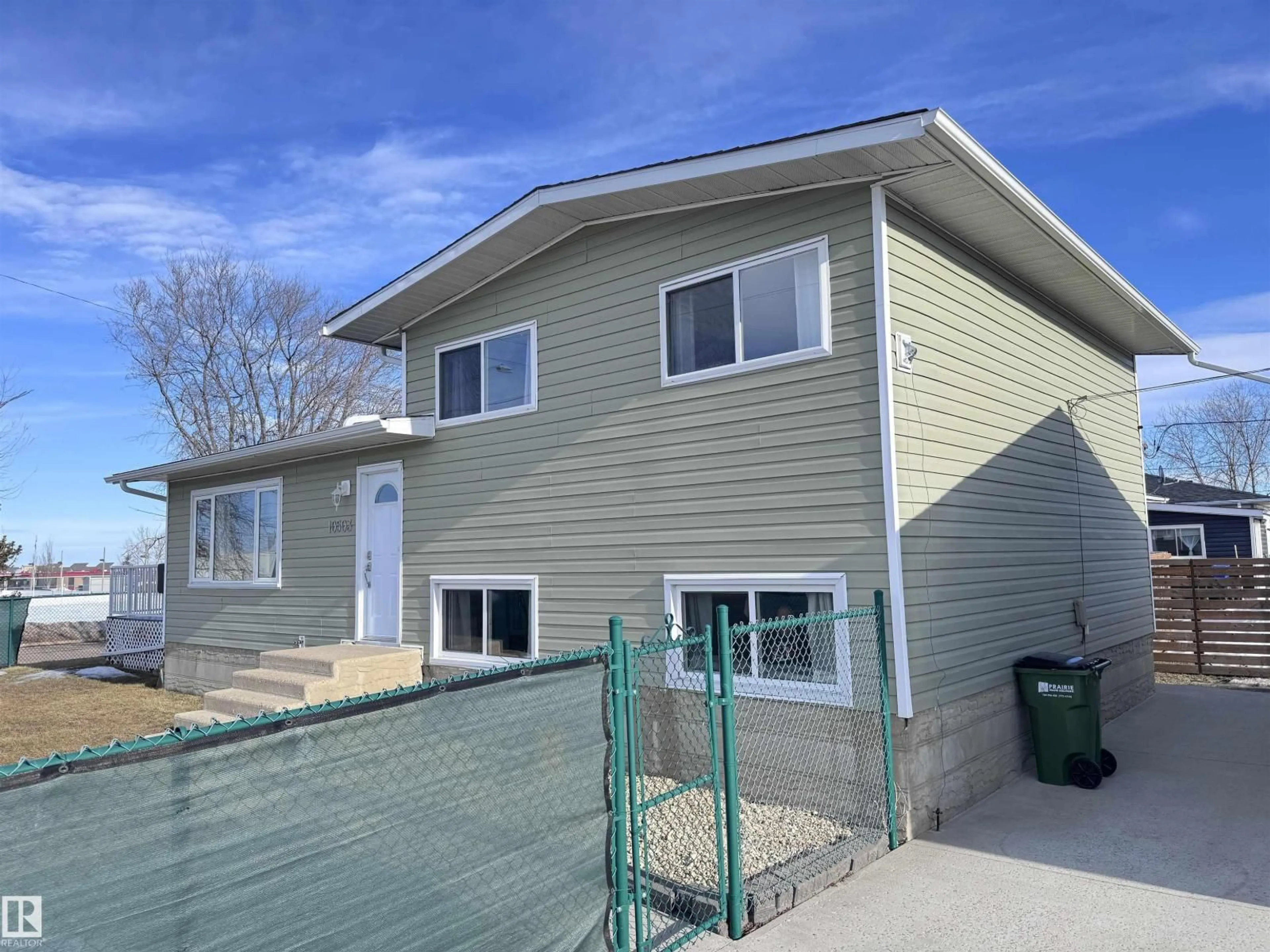 Home with vinyl exterior material, unknown for 10503 105 ST, Westlock Alberta T7P1M3