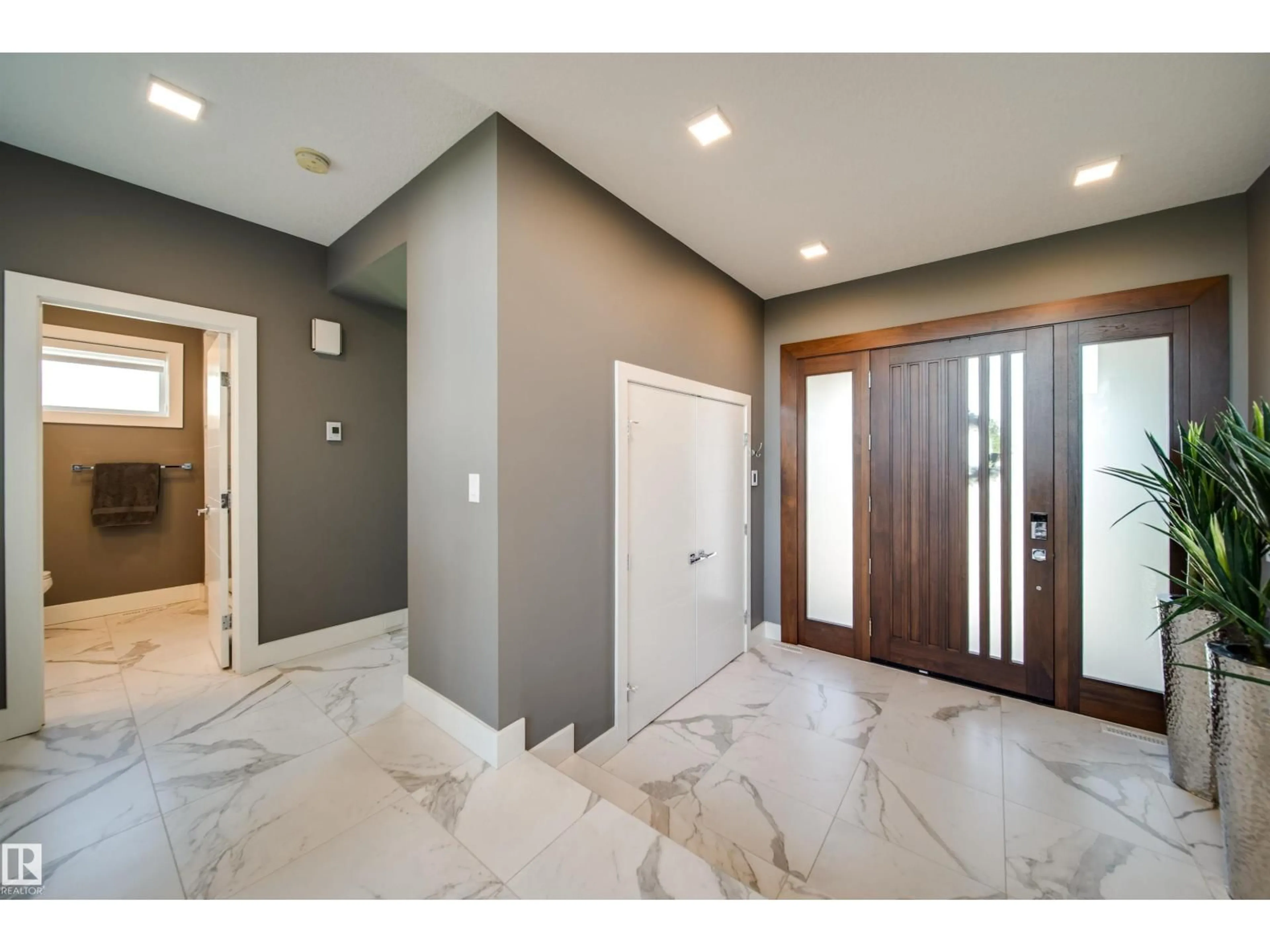 Indoor entryway for GR SW - 4143 KENNEDY GREEN, Edmonton Alberta T6W3B3