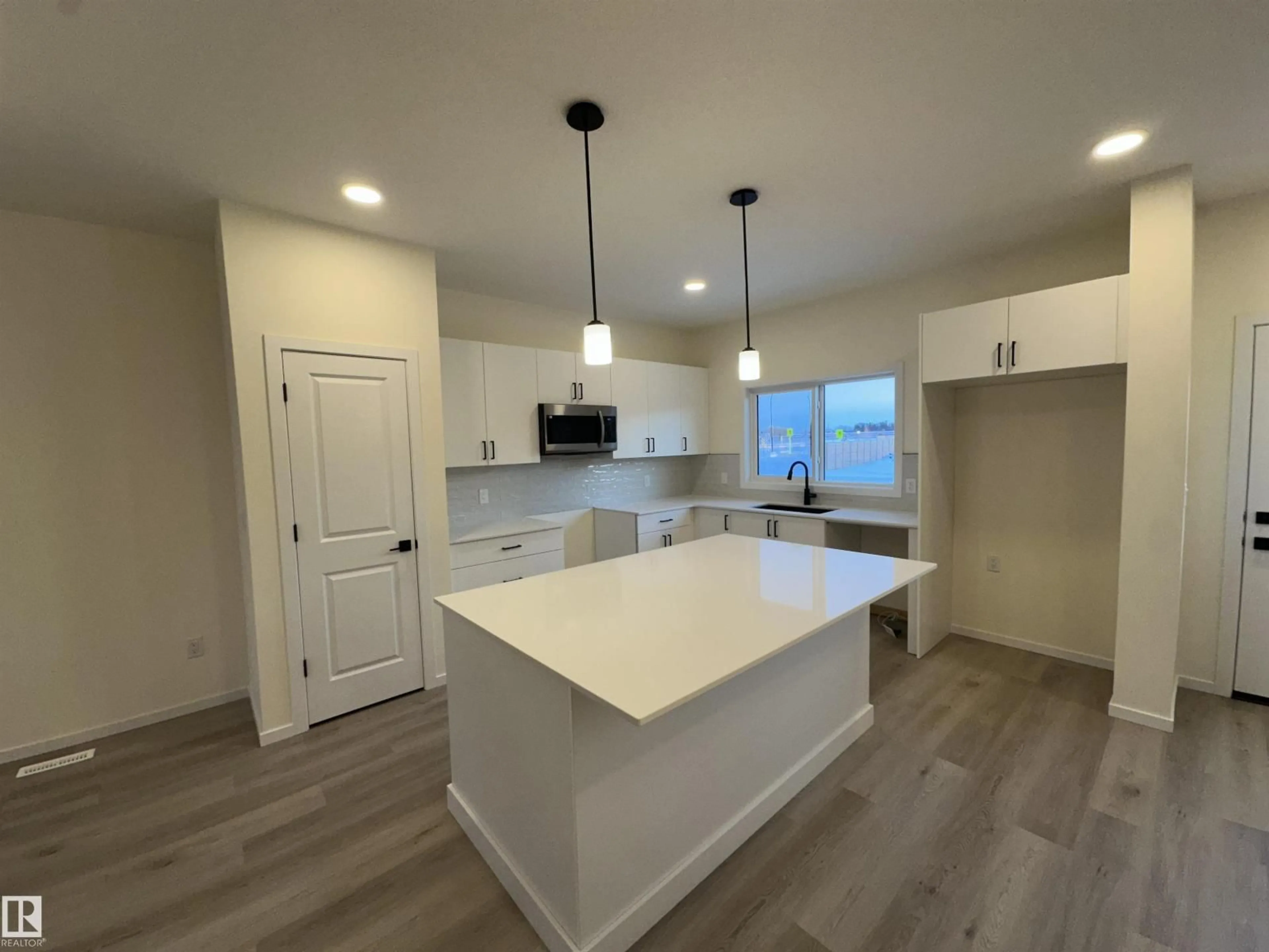 Open concept kitchen, unknown for 41 ETON LI, Spruce Grove Alberta T7X4A9