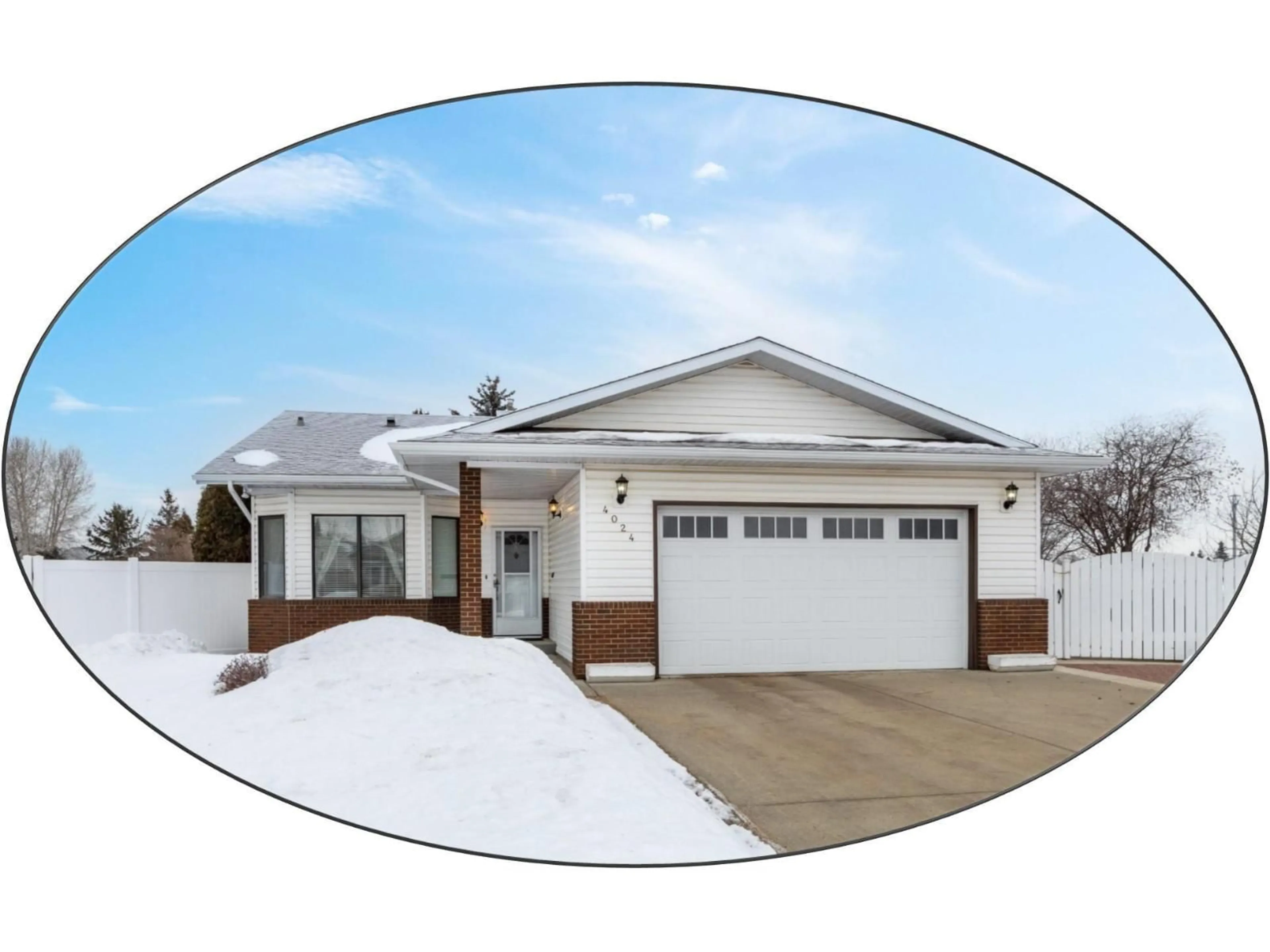 Home with vinyl exterior material, street for NW - 4024 28 AV, Edmonton Alberta T6L6E4