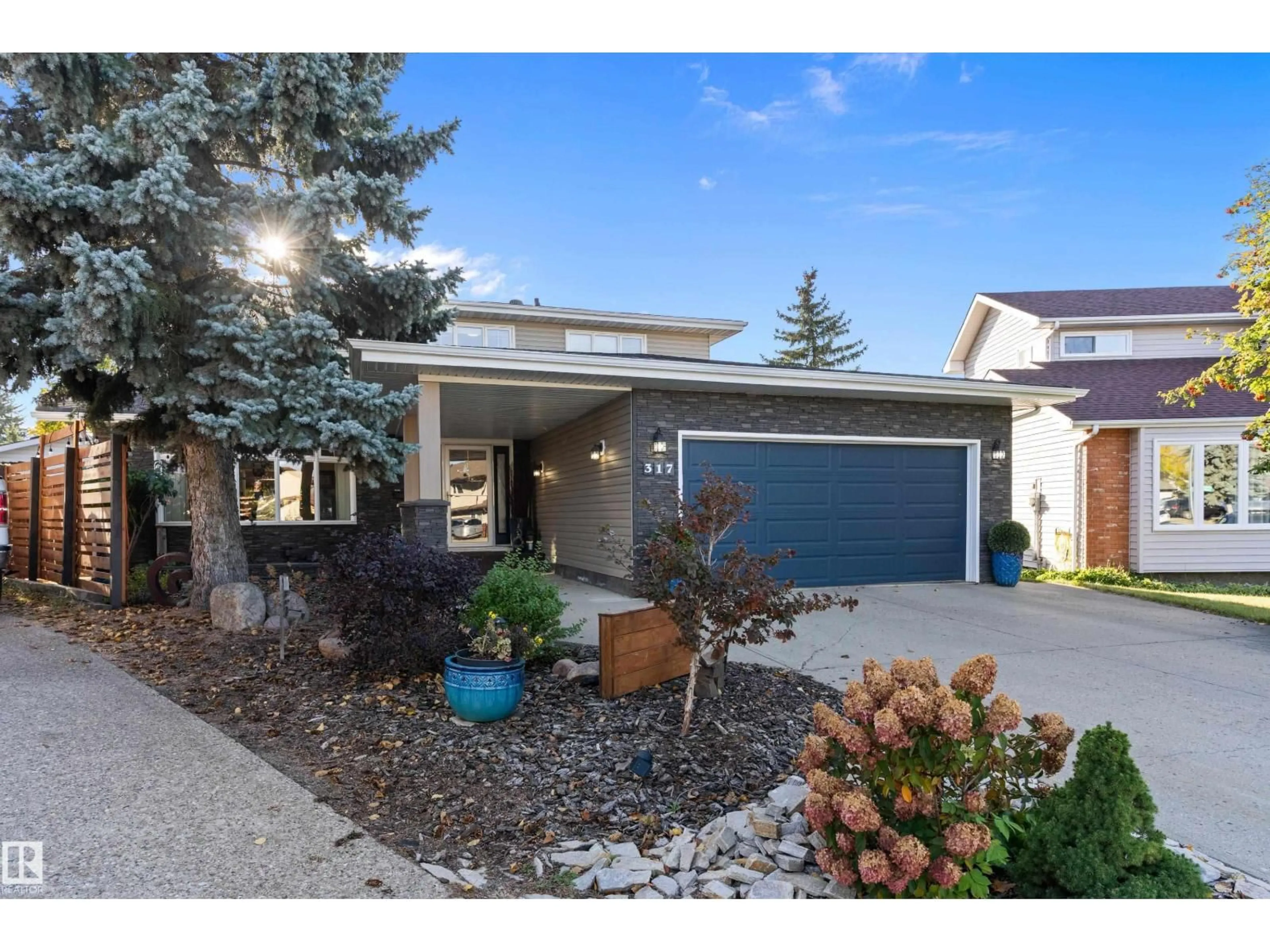 Unknown for 317 GRAND MEADOW CR, Edmonton Alberta T6L1W9