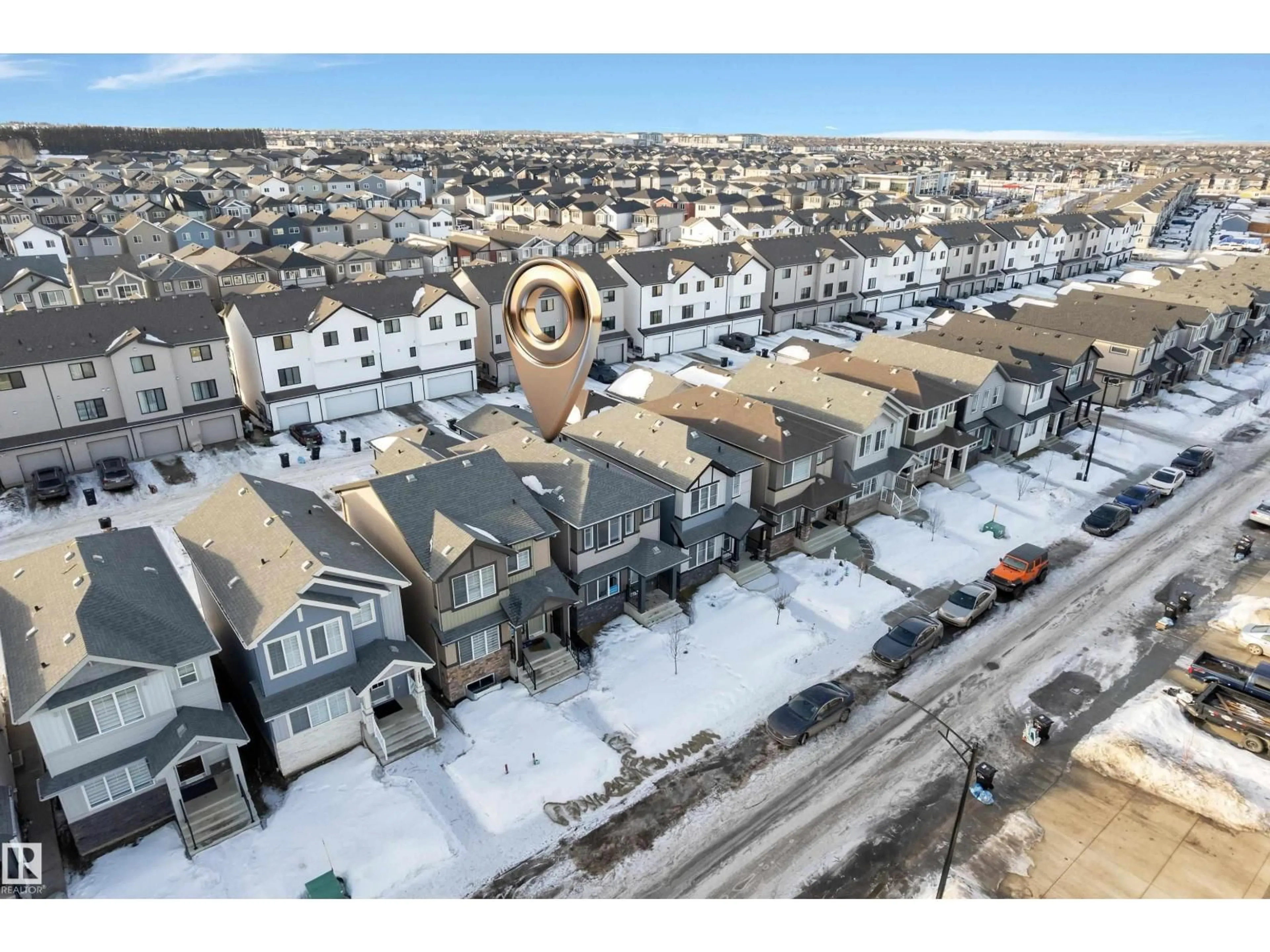 A pic from outside/outdoor area/front of a property/back of a property/a pic from drone, street for 1235 16 AV, Edmonton Alberta T6T0S9