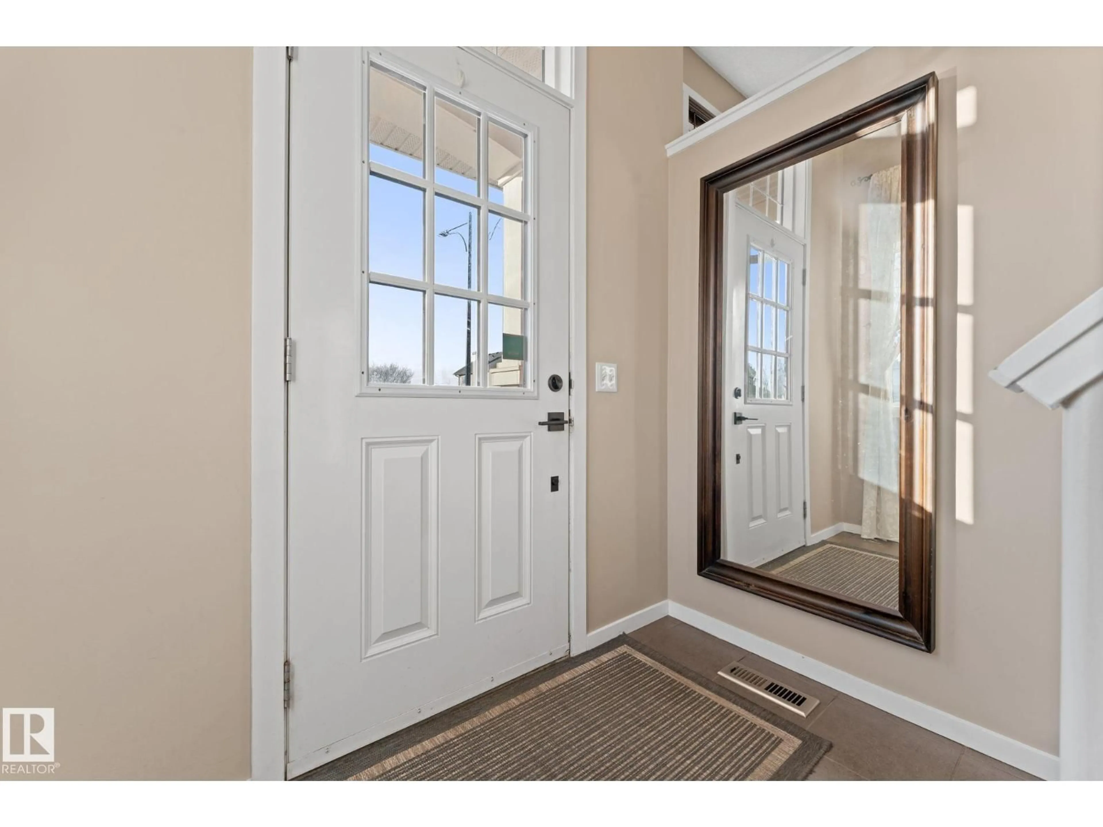 Indoor entryway for SW - 181 62 ST, Edmonton Alberta T6X0B9