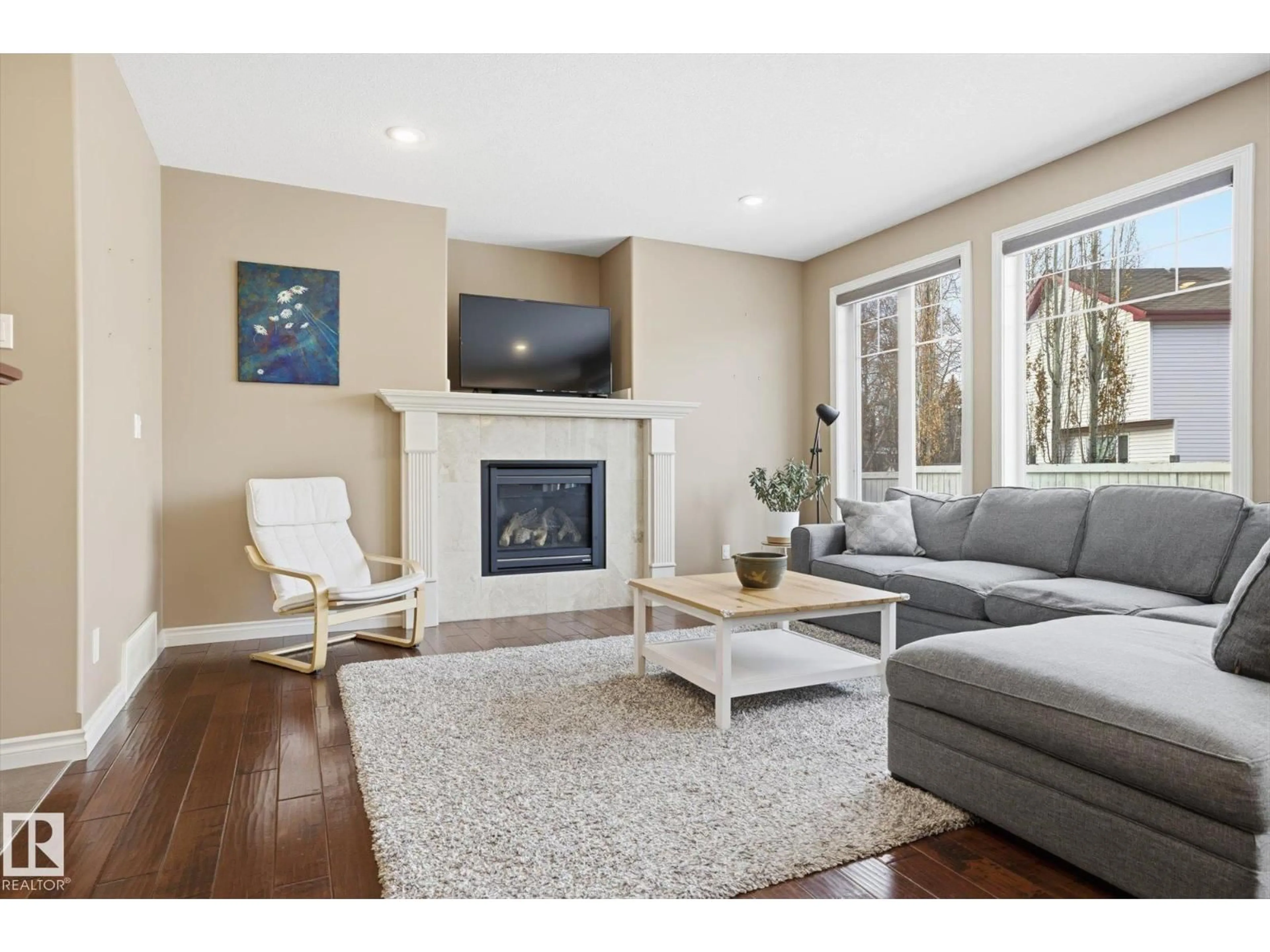 Living room with furniture, unknown for 9 ELLESBORO CL, St. Albert Alberta T8N3L4