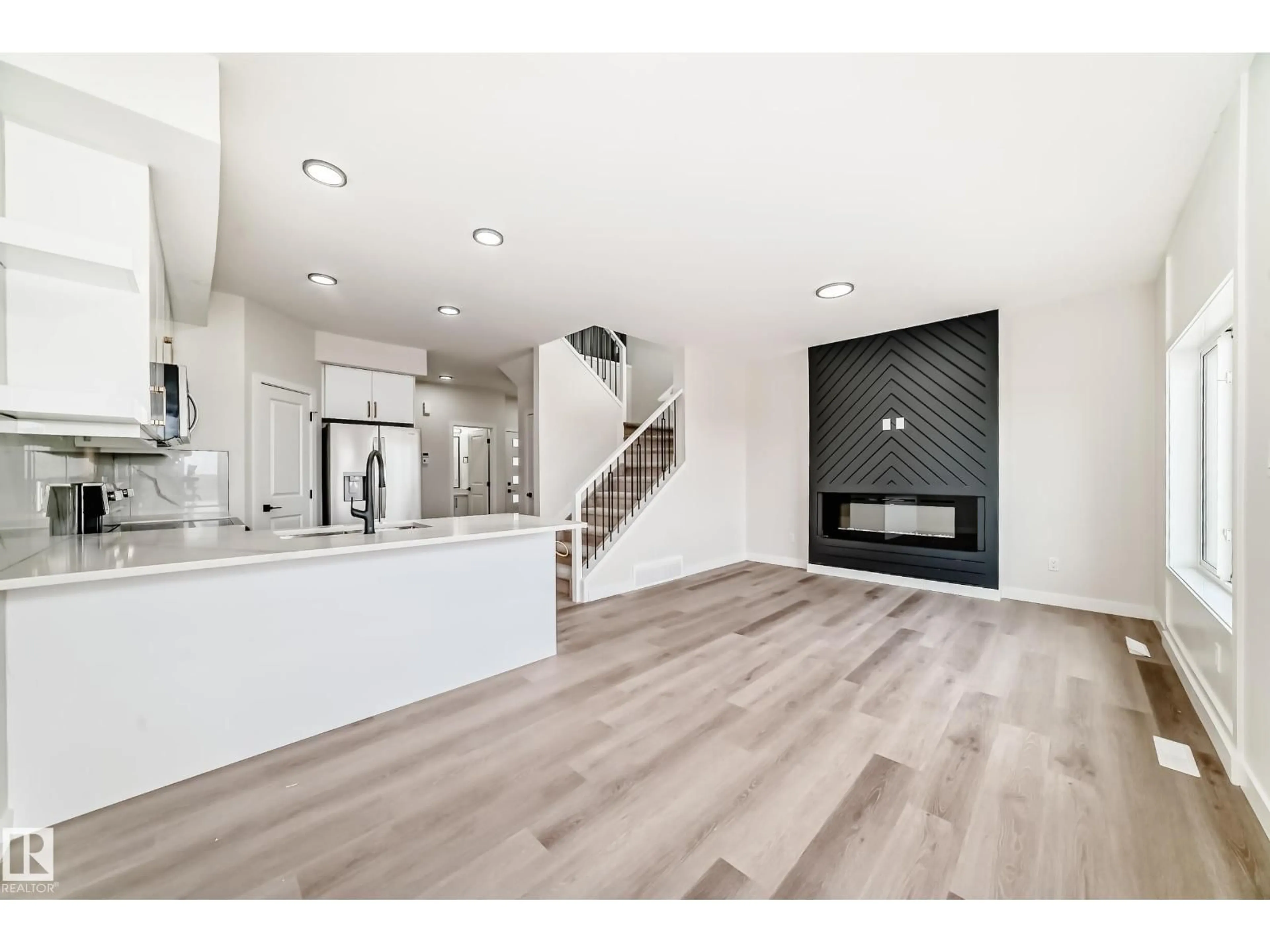 Open concept kitchen, unknown for 135 PIERWYCK LO, Spruce Grove Alberta T7X4G3