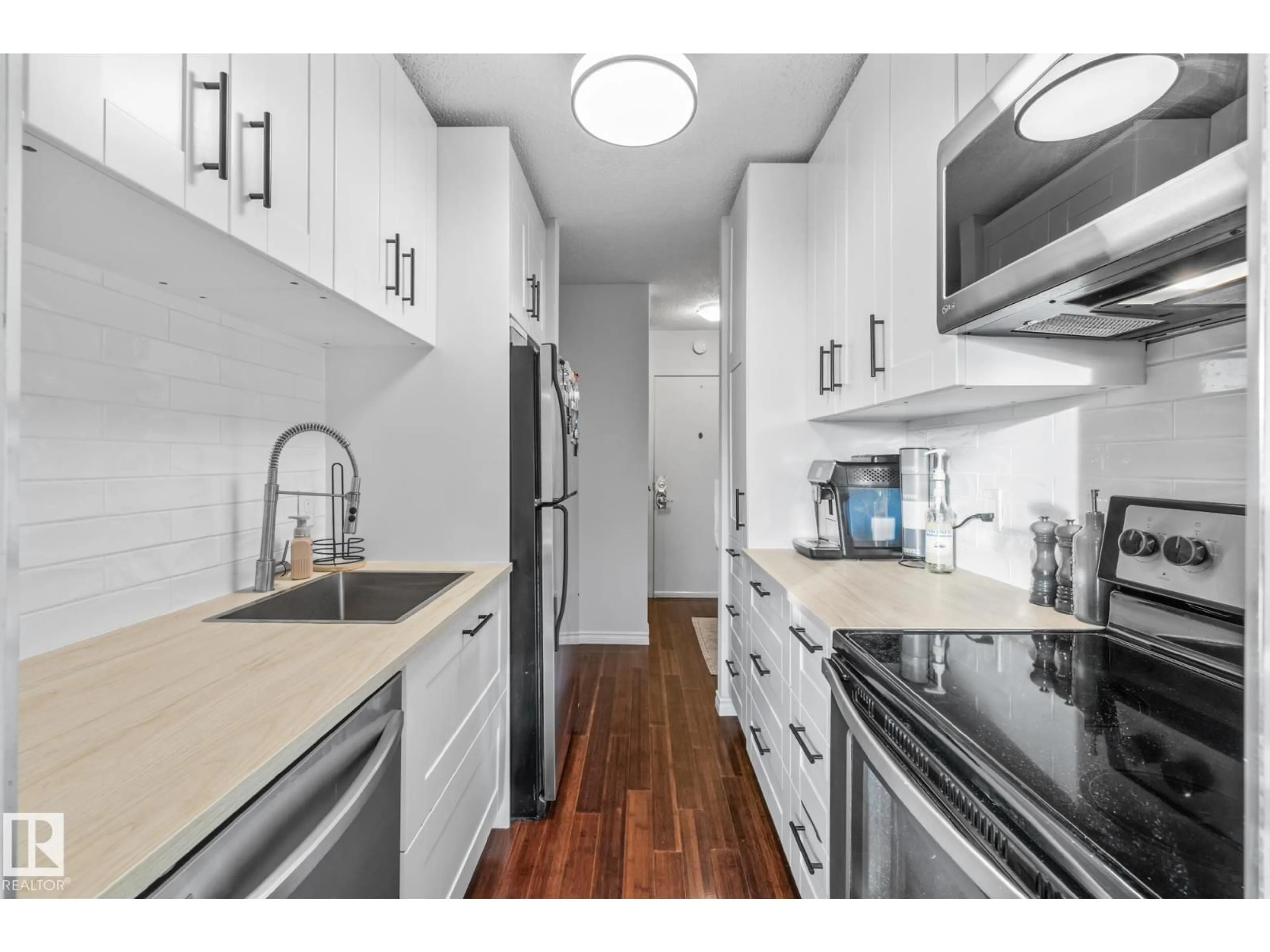 Standard kitchen, unknown for #1502 - 9909 110 ST, Edmonton Alberta T5K2E5