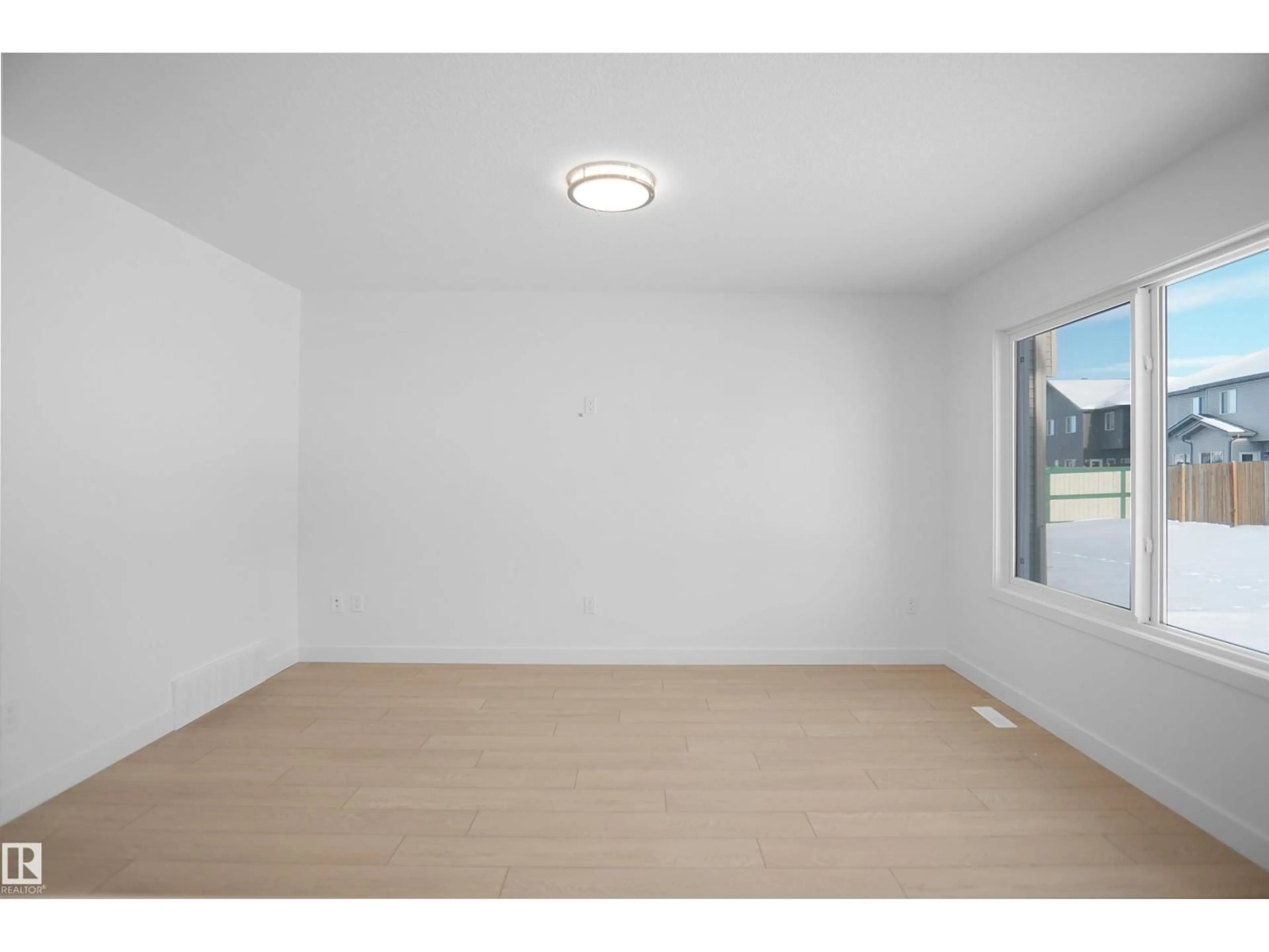 A pic of a room for 930 15 AV, Edmonton Alberta T6T2V2