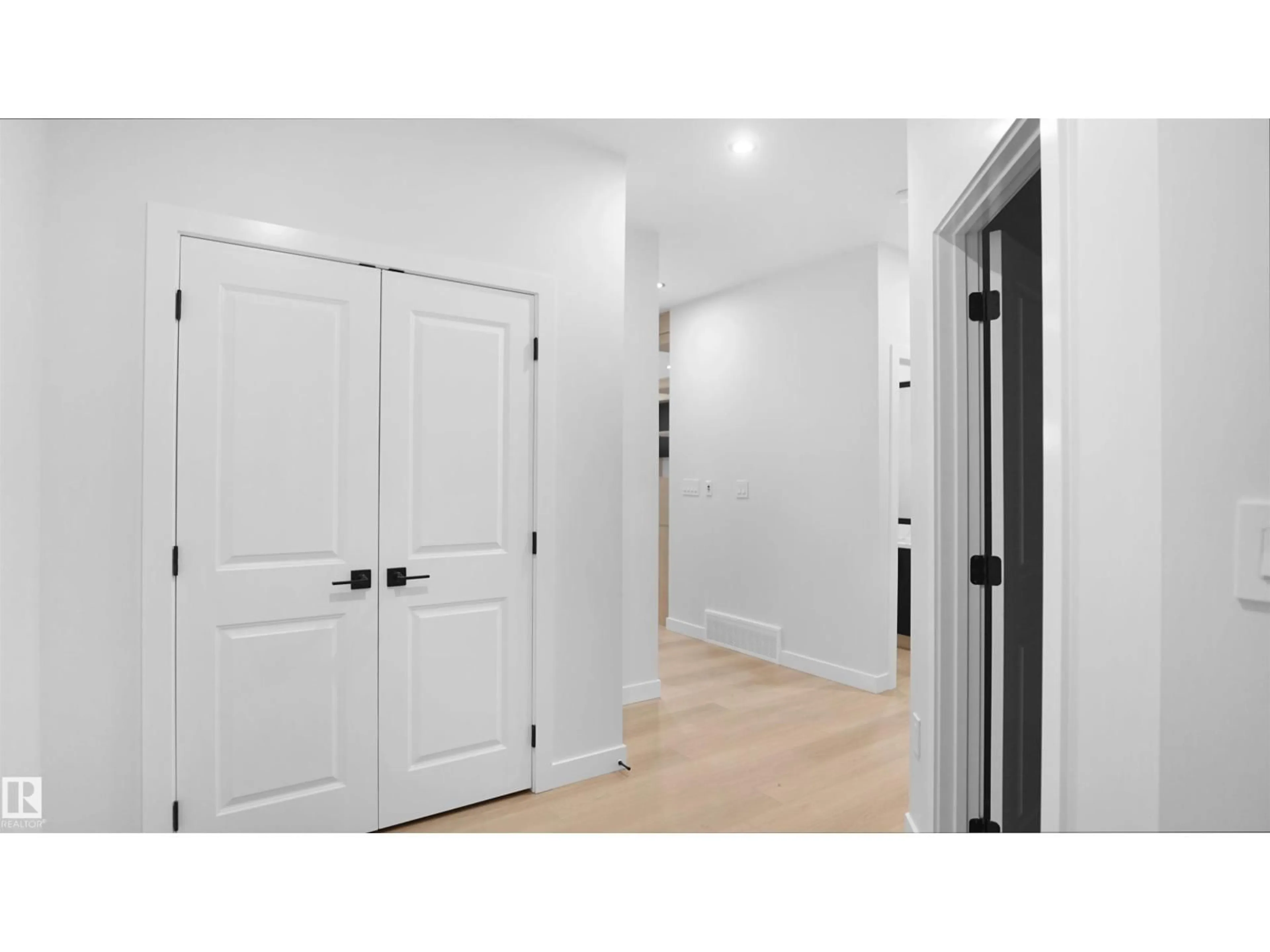 Unknown for 56 MEADOWGROVE LANDING, Spruce Grove Alberta T7X0W2