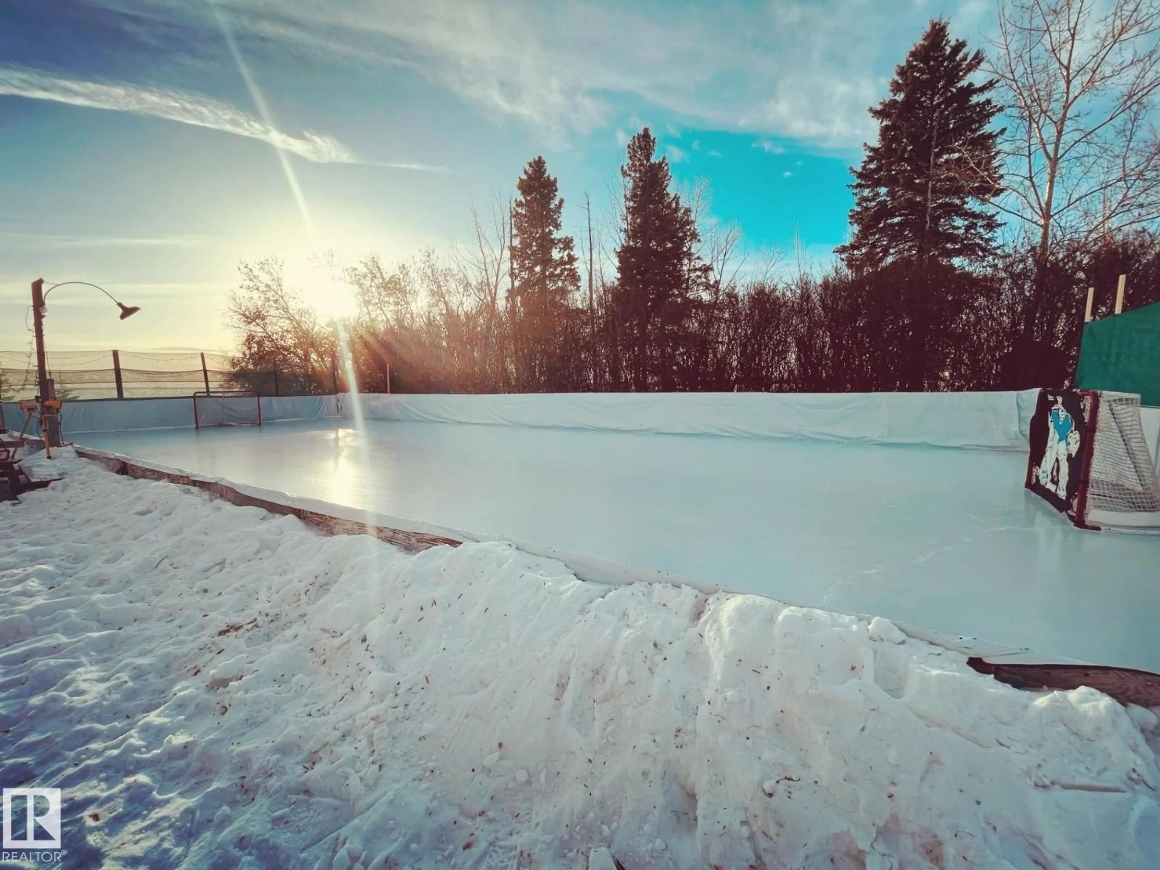 Blurry image for 53506 RGE RD 271, Rural Parkland County Alberta T7X3M5