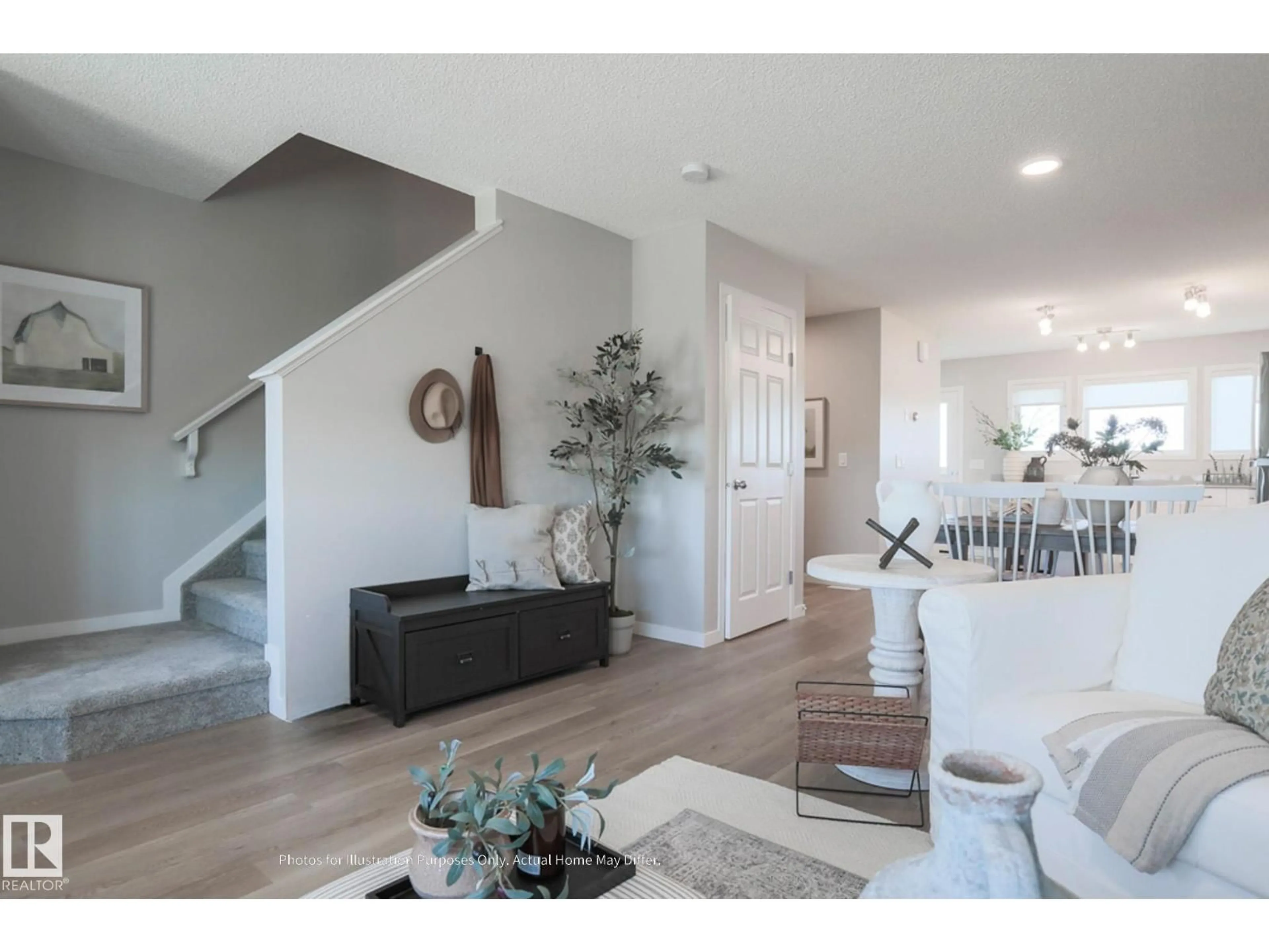 Indoor entryway for NW - 18928 28 AV, Edmonton Alberta T6M3H9