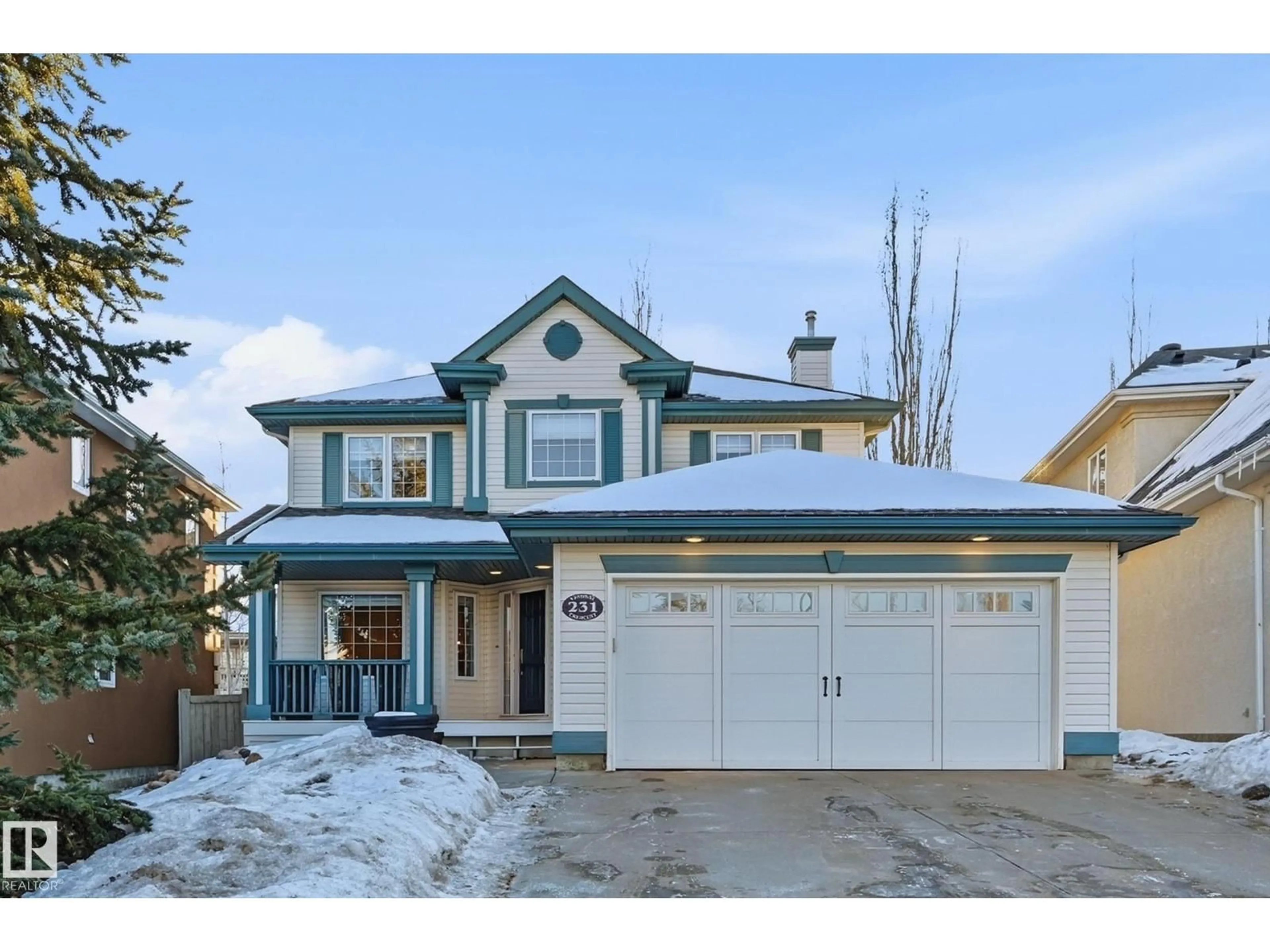 Home with vinyl exterior material, street for 231 LINDSAY CR, Edmonton Alberta T6R2T2