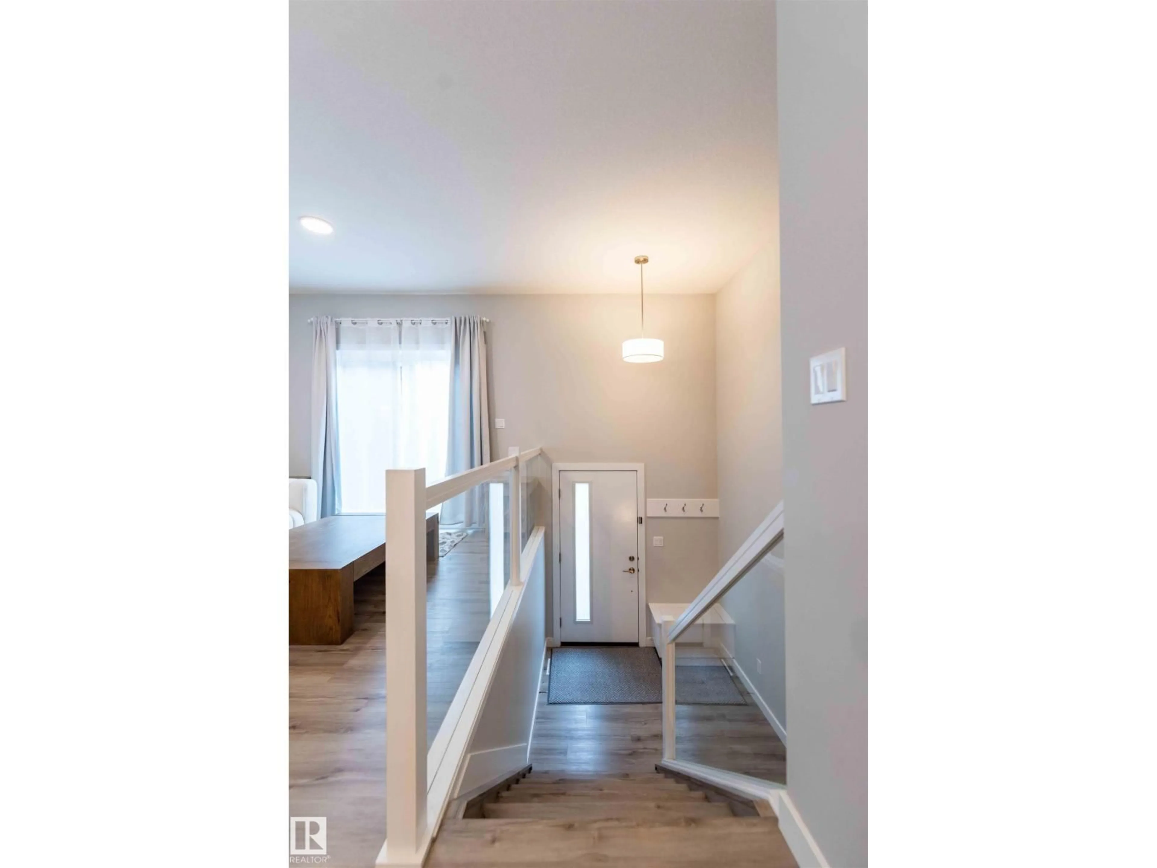 Indoor entryway for #21 - 1729 KEENE CR, Edmonton Alberta T6W4B6