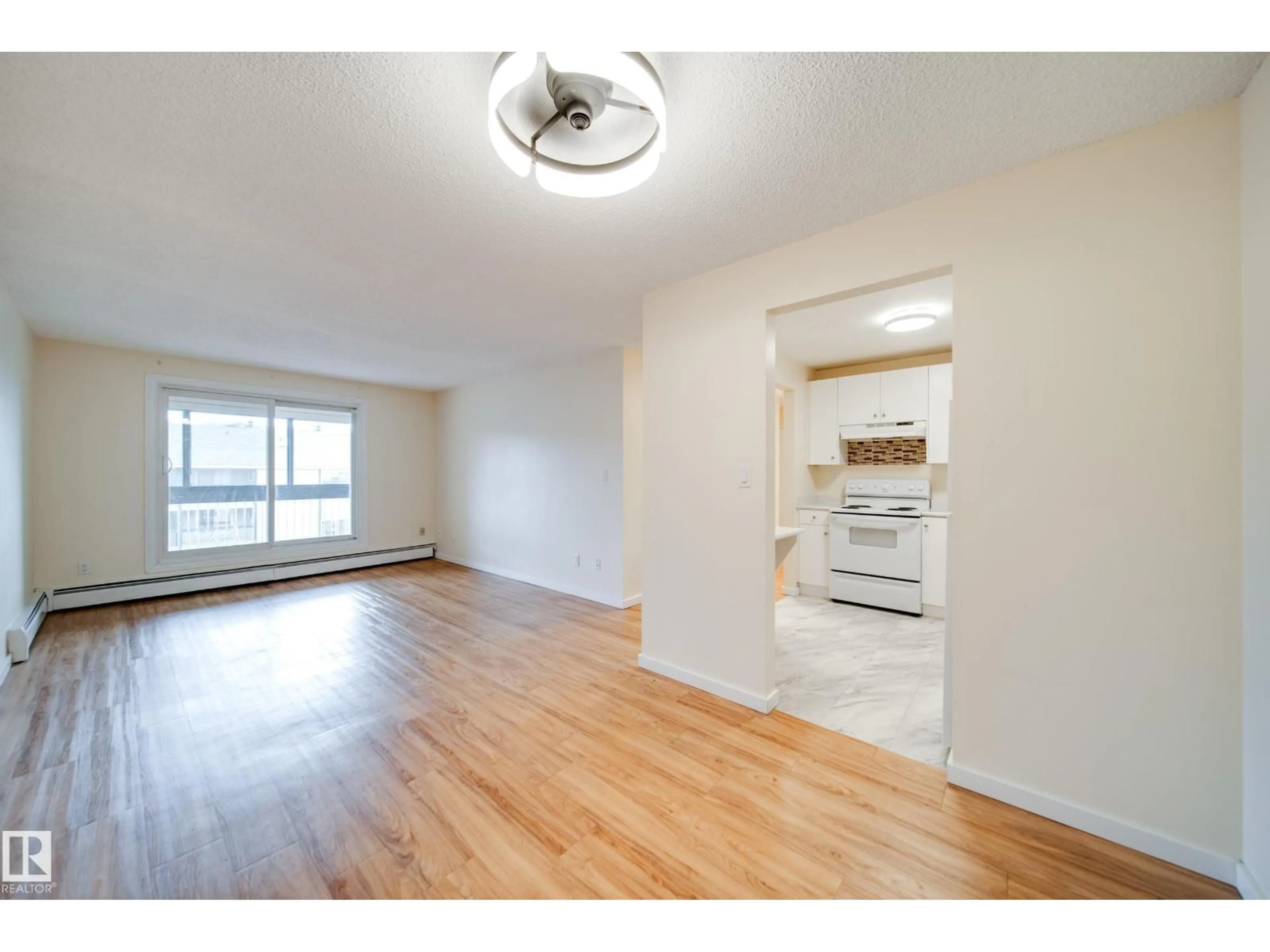 A pic of a room for #402 - 1624 48 ST, Edmonton Alberta T6L5P1