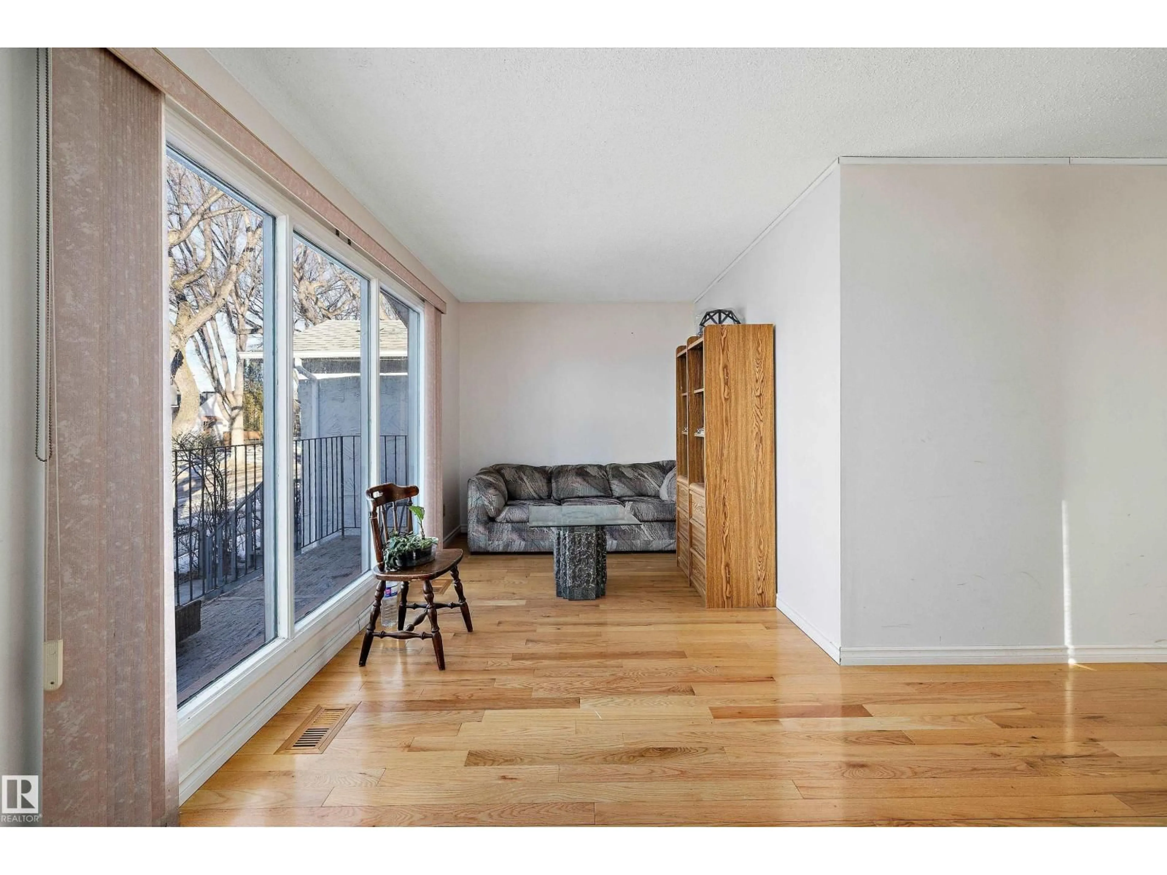 Unknown for NW - 12117 91 ST, Edmonton Alberta T5B4C2