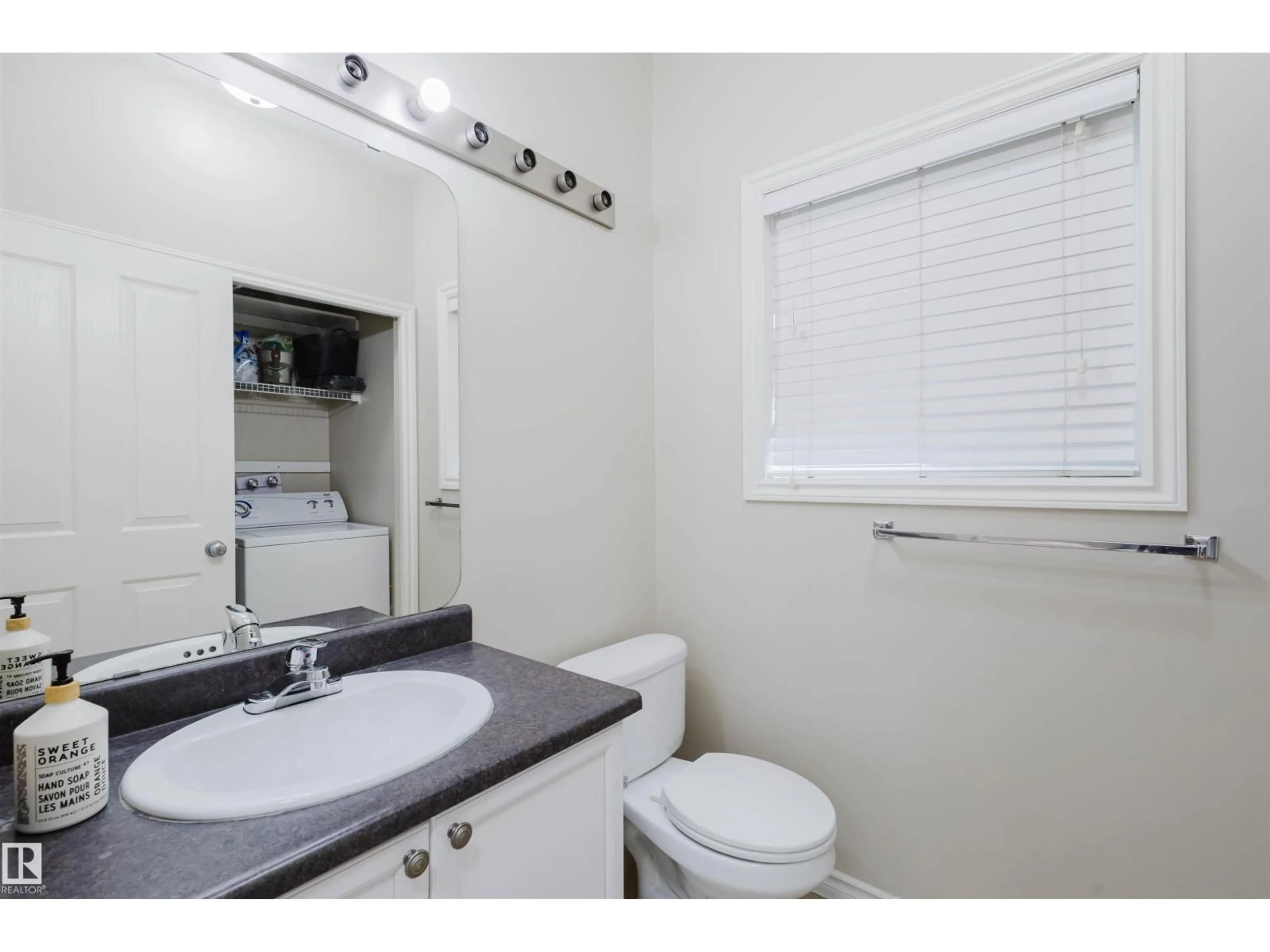 Standard bathroom, unknown for 8420 SLOANE CR, Edmonton Alberta T6R0L4