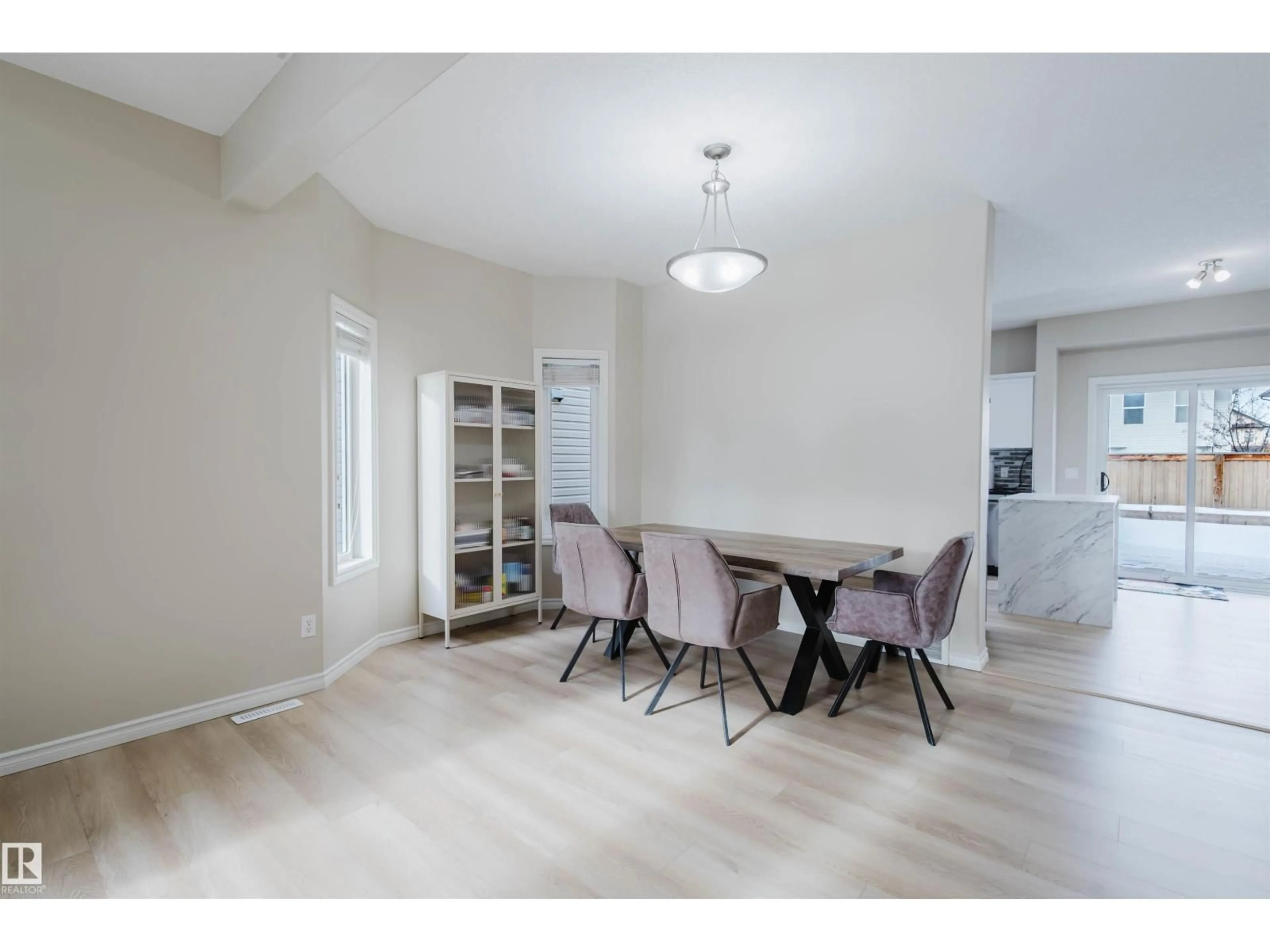 Dining room, unknown for 8420 SLOANE CR, Edmonton Alberta T6R0L4