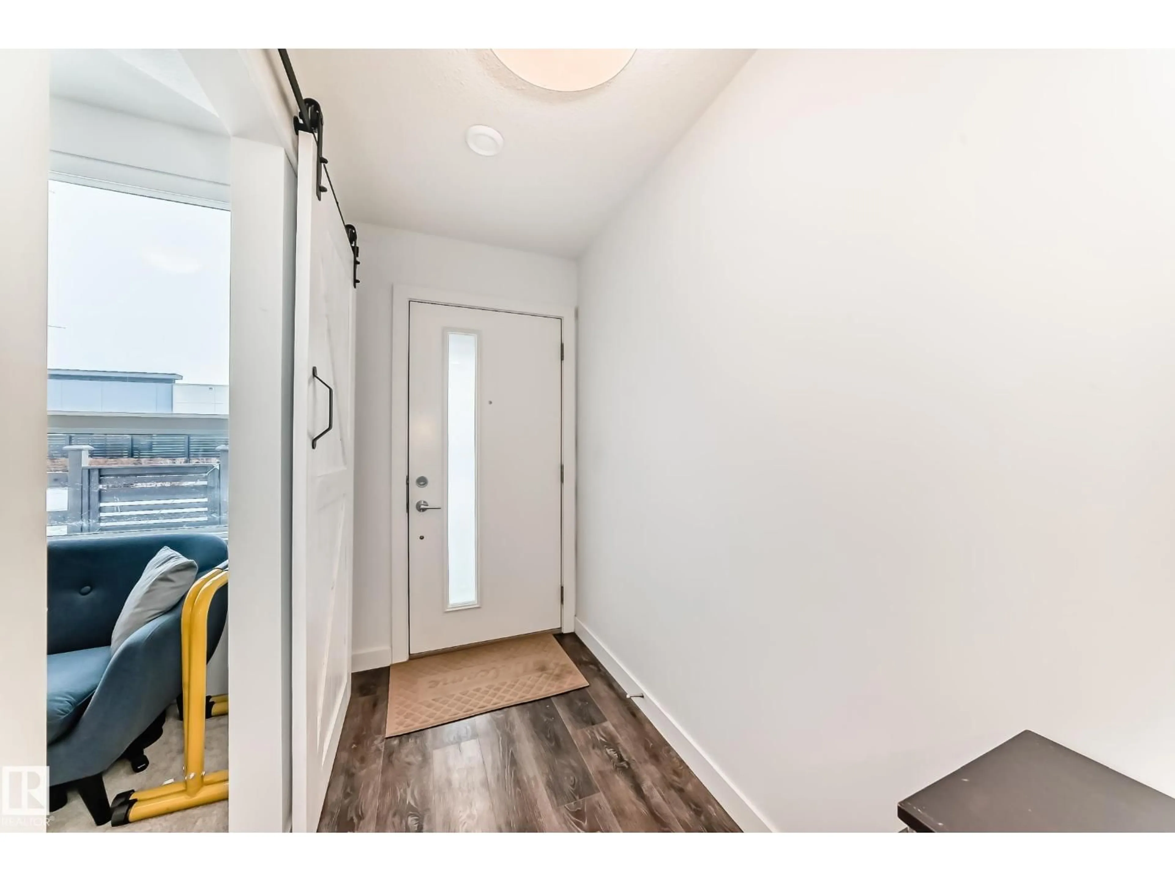 Indoor entryway for 57 100 JENSEN LAKES BV, St. Albert Alberta T8N7T9