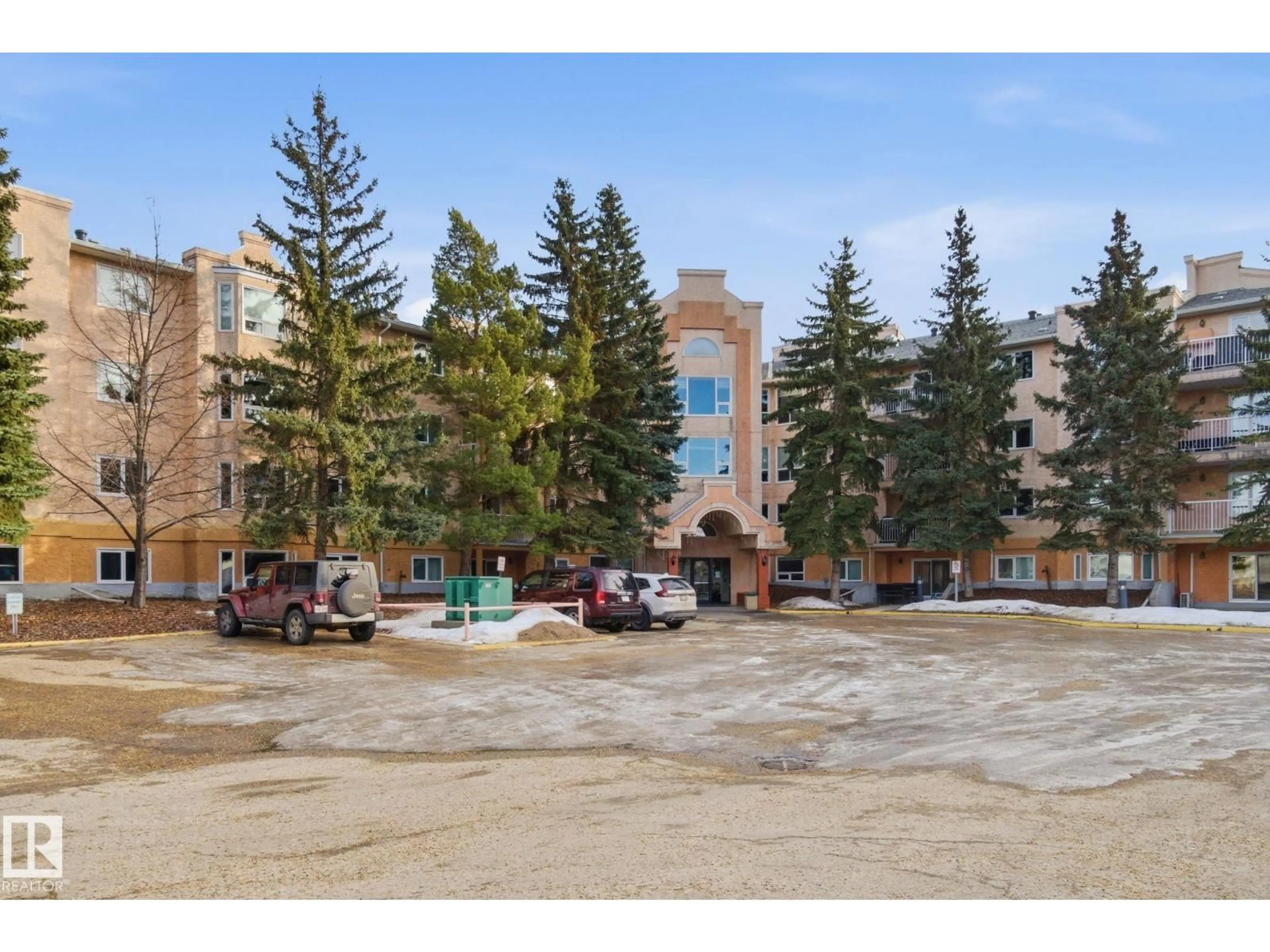 Parking for #113 - 10935 21 AV, Edmonton Alberta T6J6R3