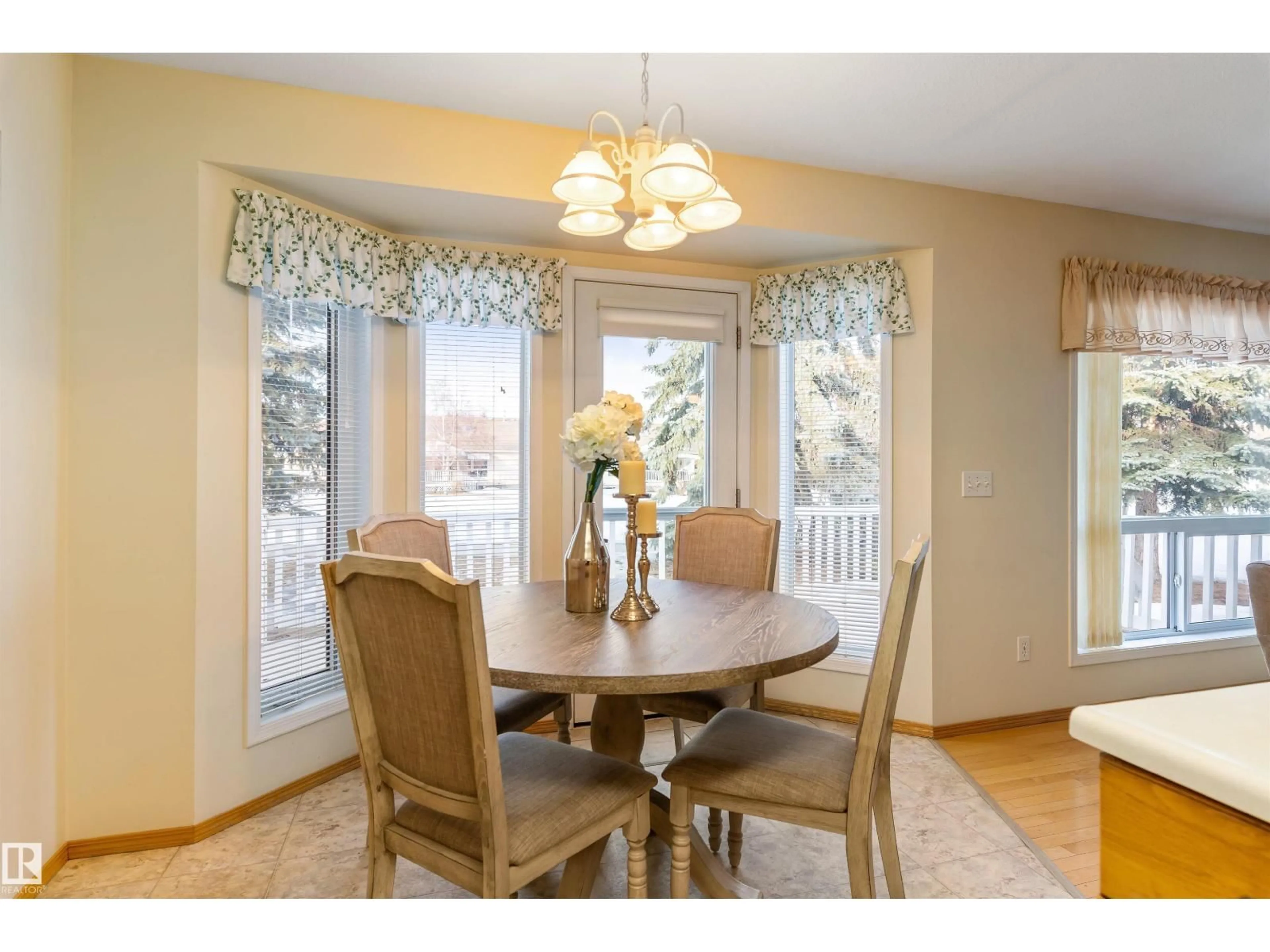 Dining room, wood/laminate floor for #35 - 13320 124 ST, Edmonton Alberta T5L5B7
