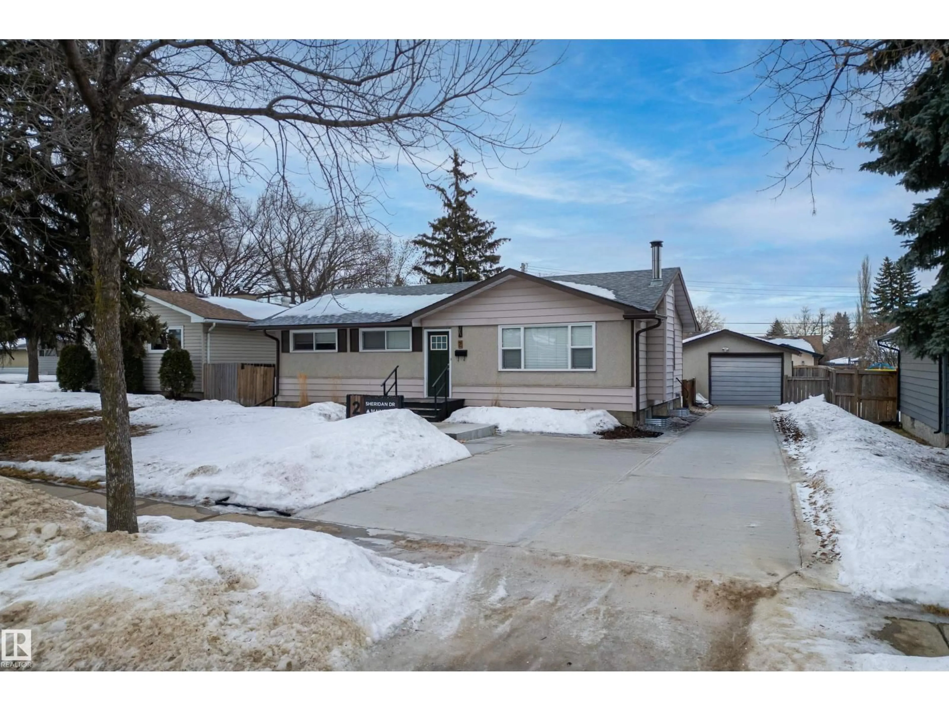Unknown for 2 SHERIDAN DR, St. Albert Alberta T8N0J2