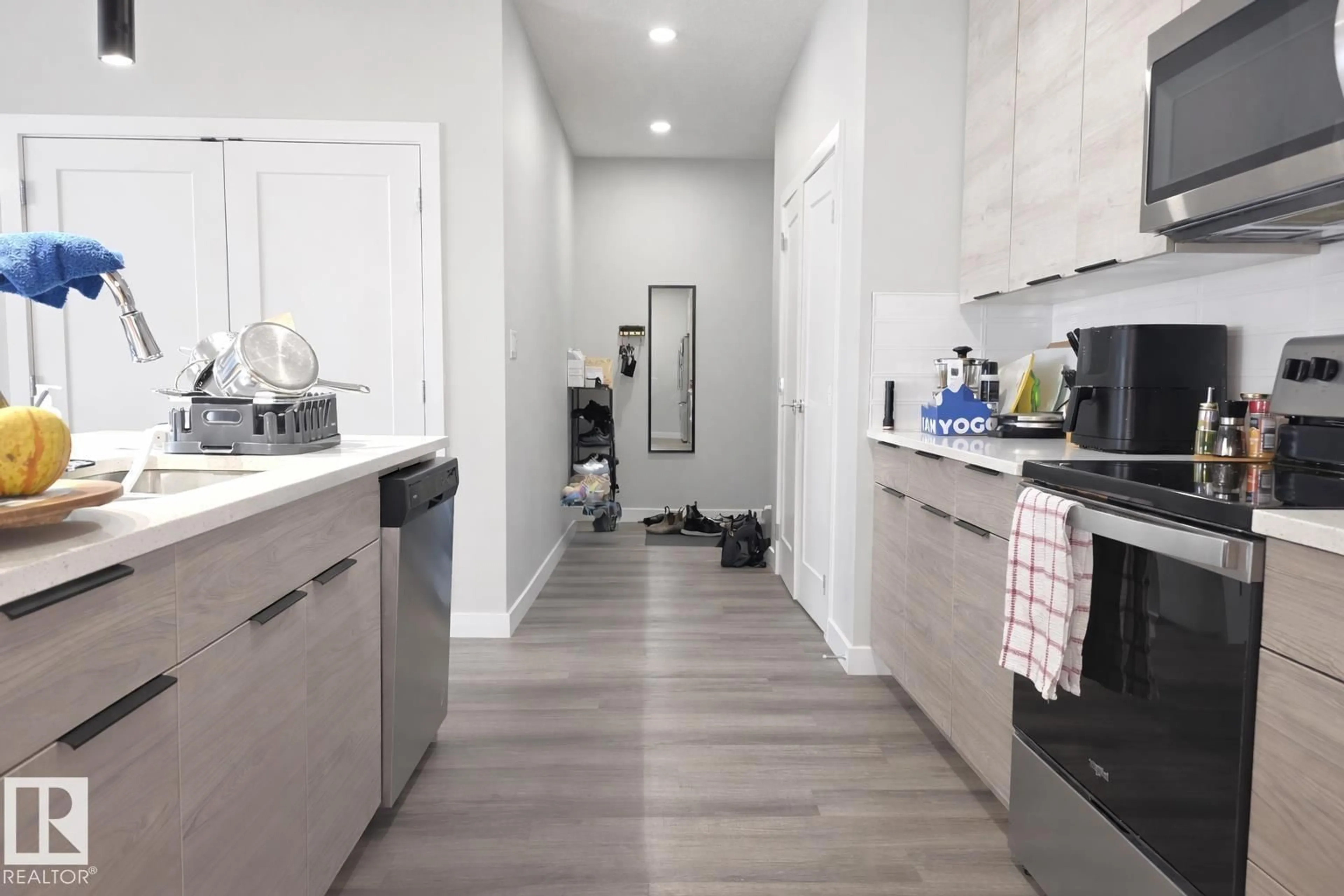 Unknown for NW - 7113 / 7115 106 ST, Edmonton Alberta T6E4V5