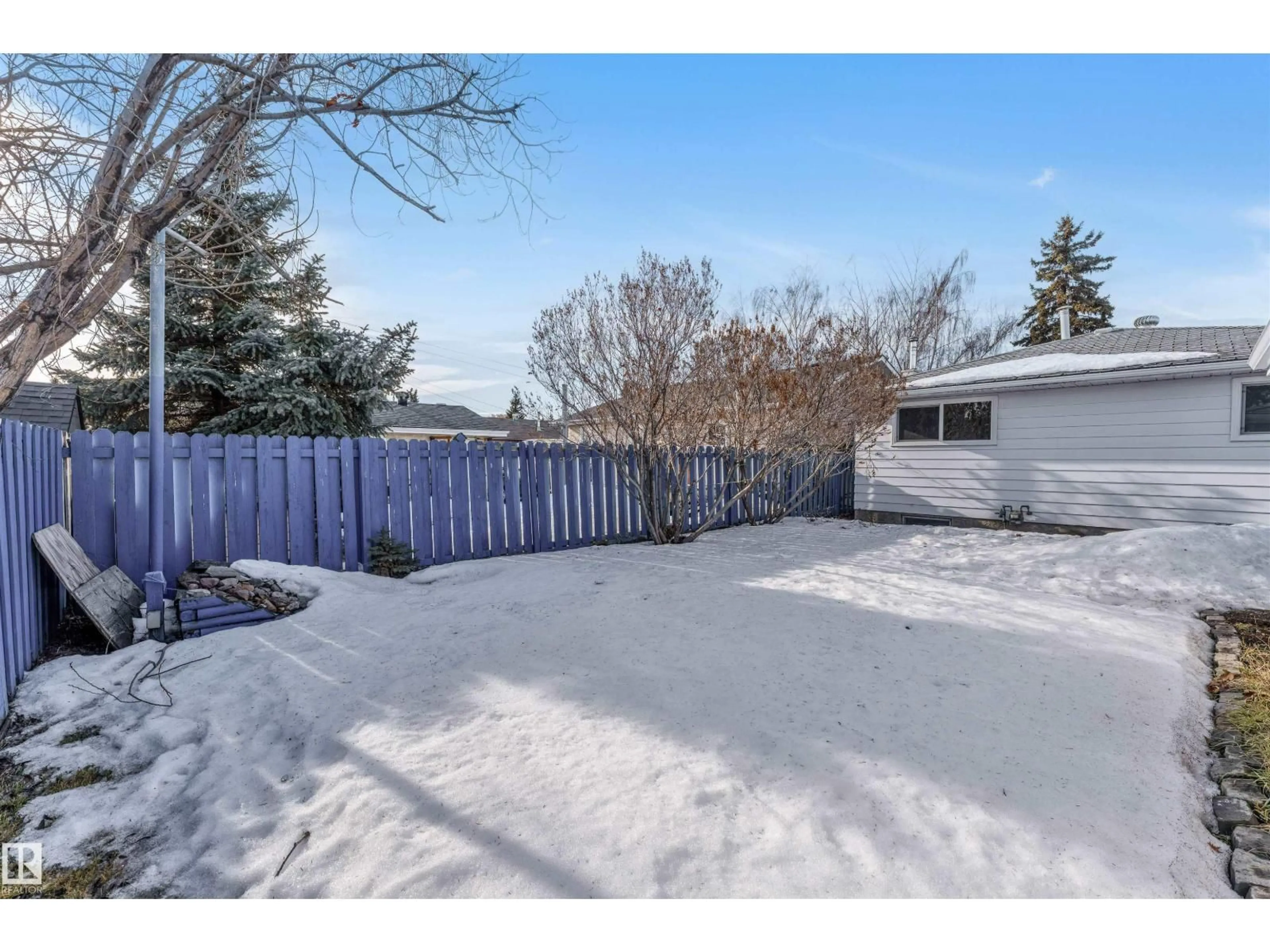 Unknown for NW - 14511 21 ST, Edmonton Alberta T5Y1T7