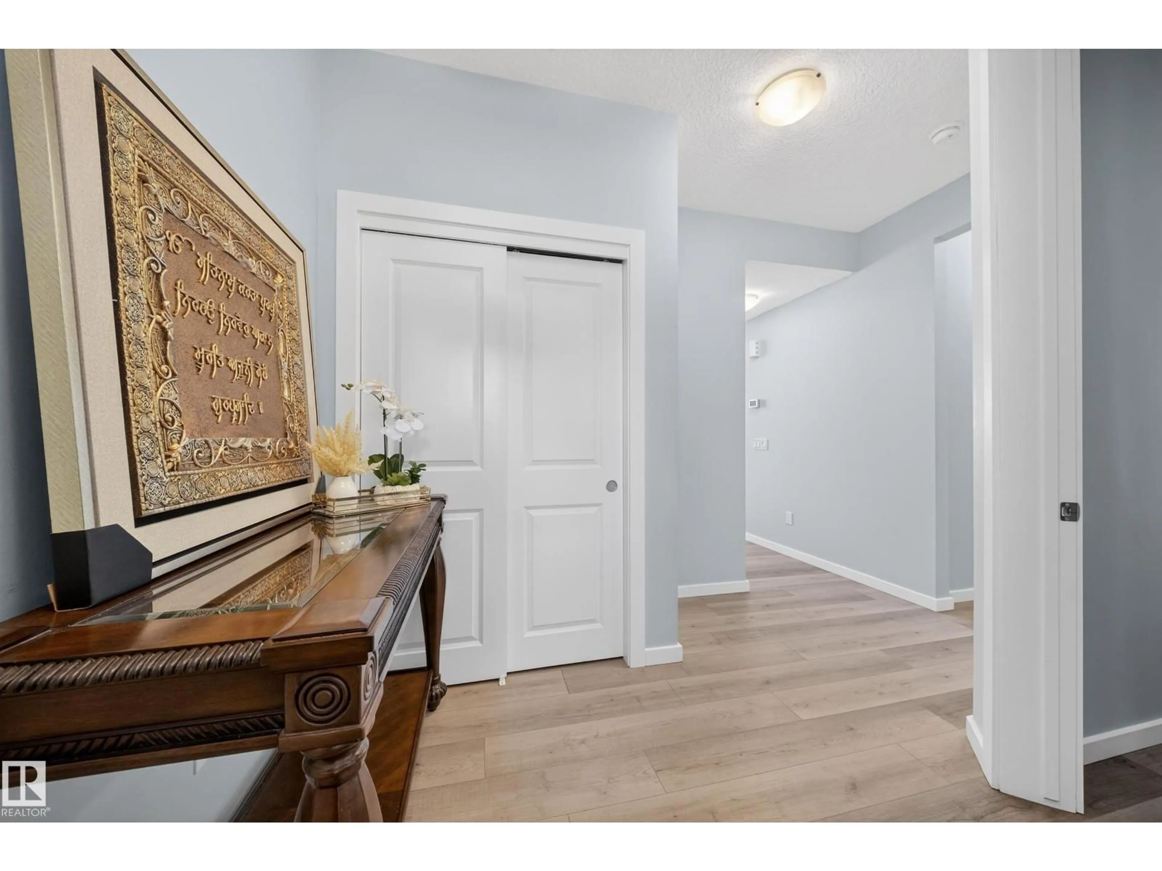 Indoor entryway for CI SW - 1575 PLUM CIRCLE, Edmonton Alberta T6X2W9