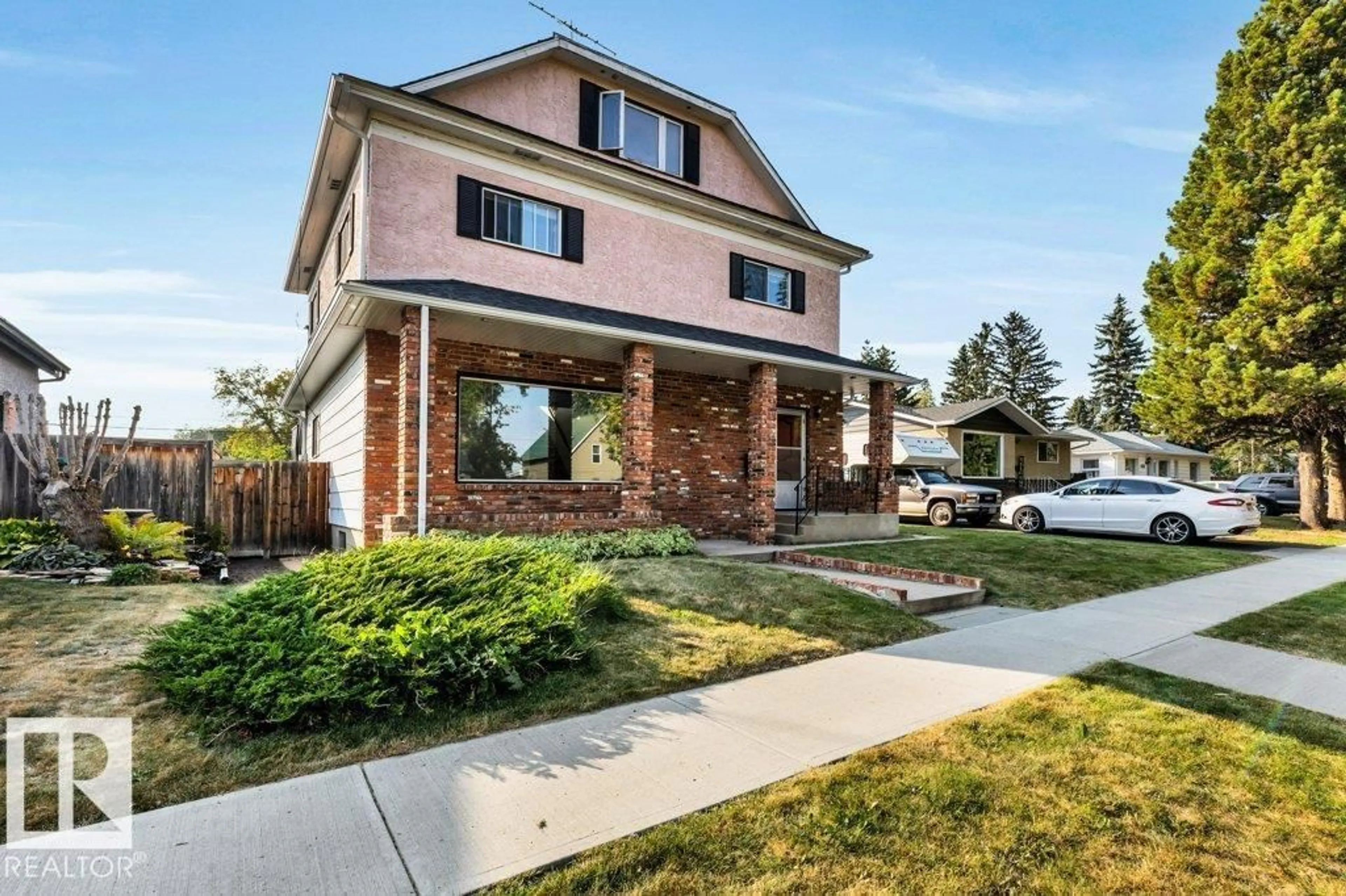 Home with brick exterior material, street for 4314 52 ST, Wetaskiwin Alberta T9A1N4