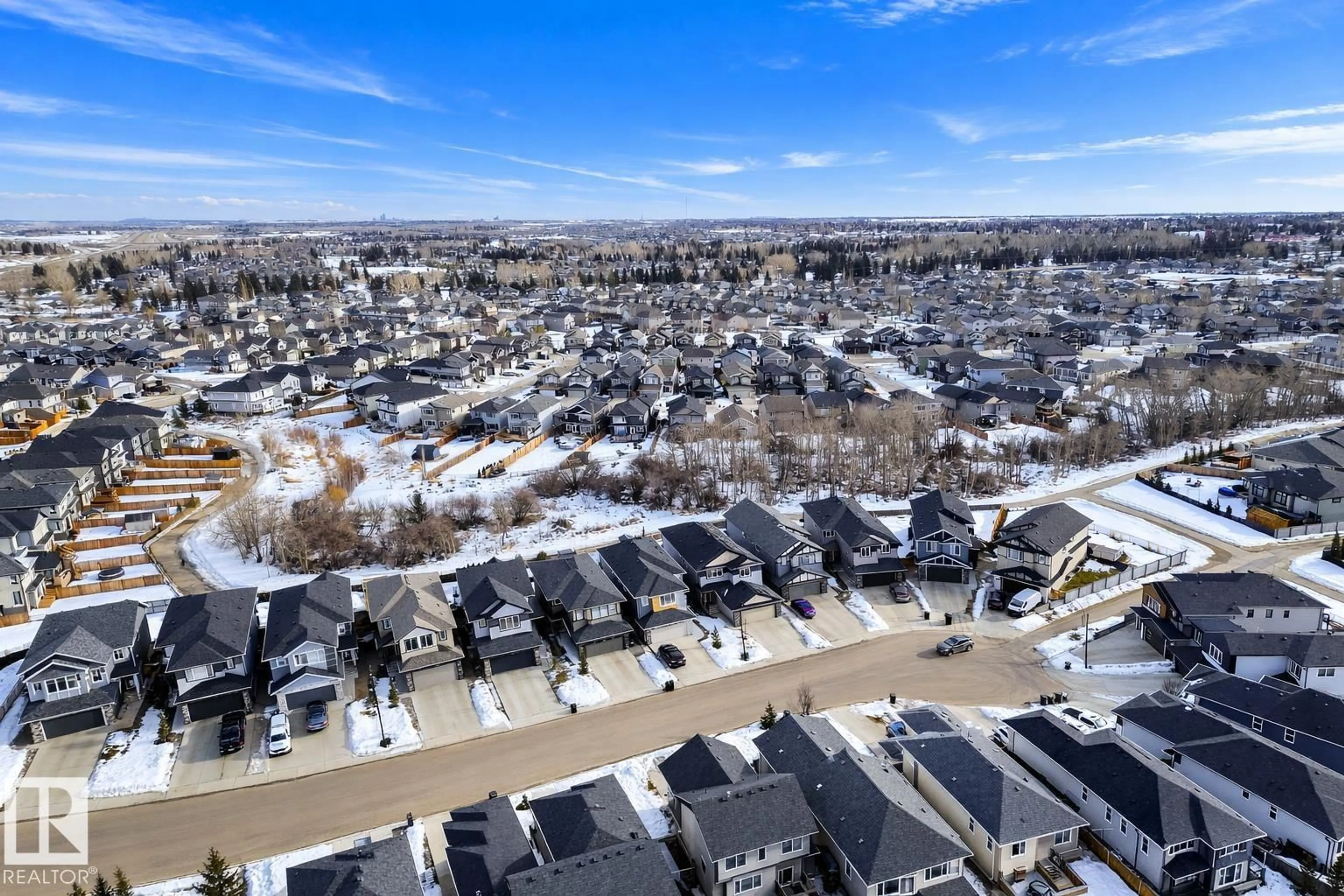 A pic from outside/outdoor area/front of a property/back of a property/a pic from drone, street for 43 ADELAIDE CO, Spruce Grove Alberta T7X2V4