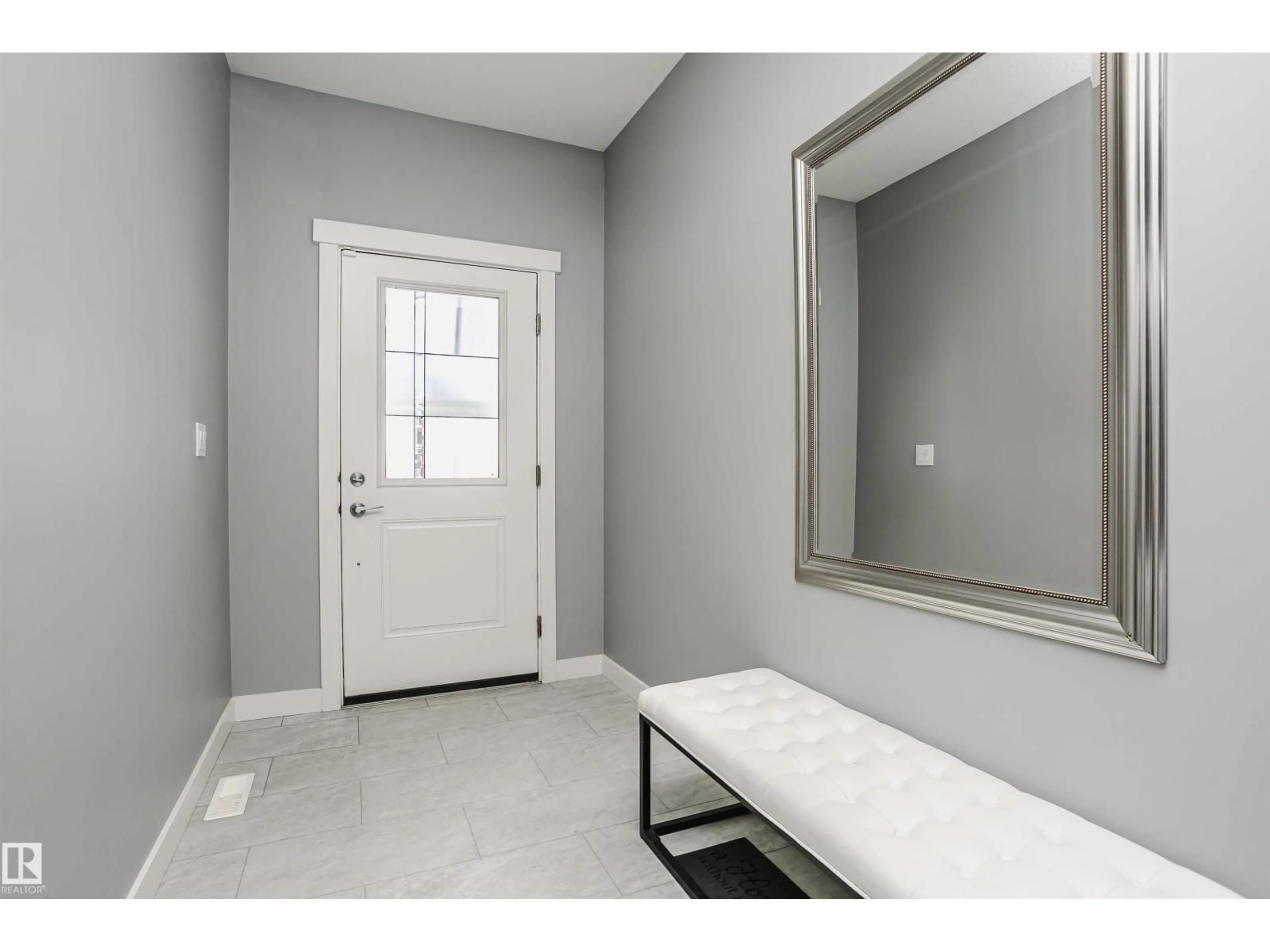 Indoor entryway for 43 ADELAIDE CO, Spruce Grove Alberta T7X2V4