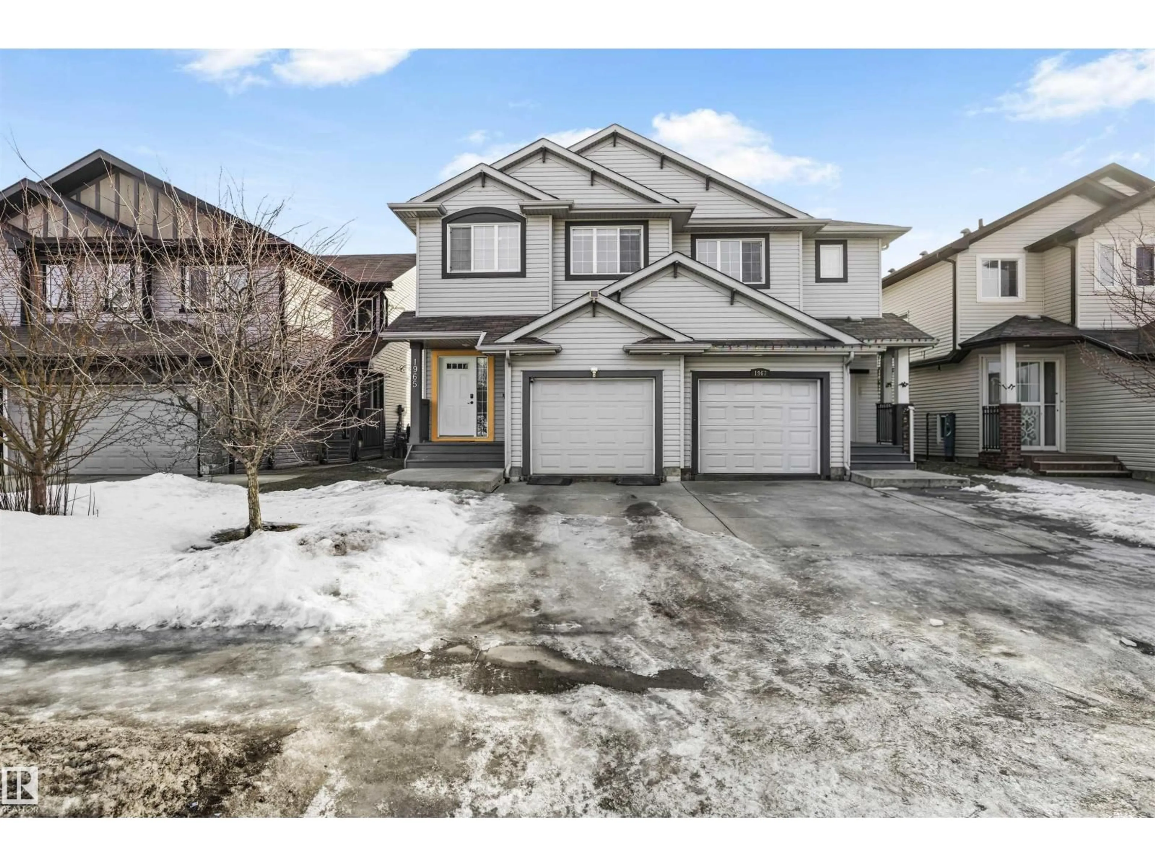 A pic from outside/outdoor area/front of a property/back of a property/a pic from drone, street for 1965 118 ST, Edmonton Alberta T6W2E4