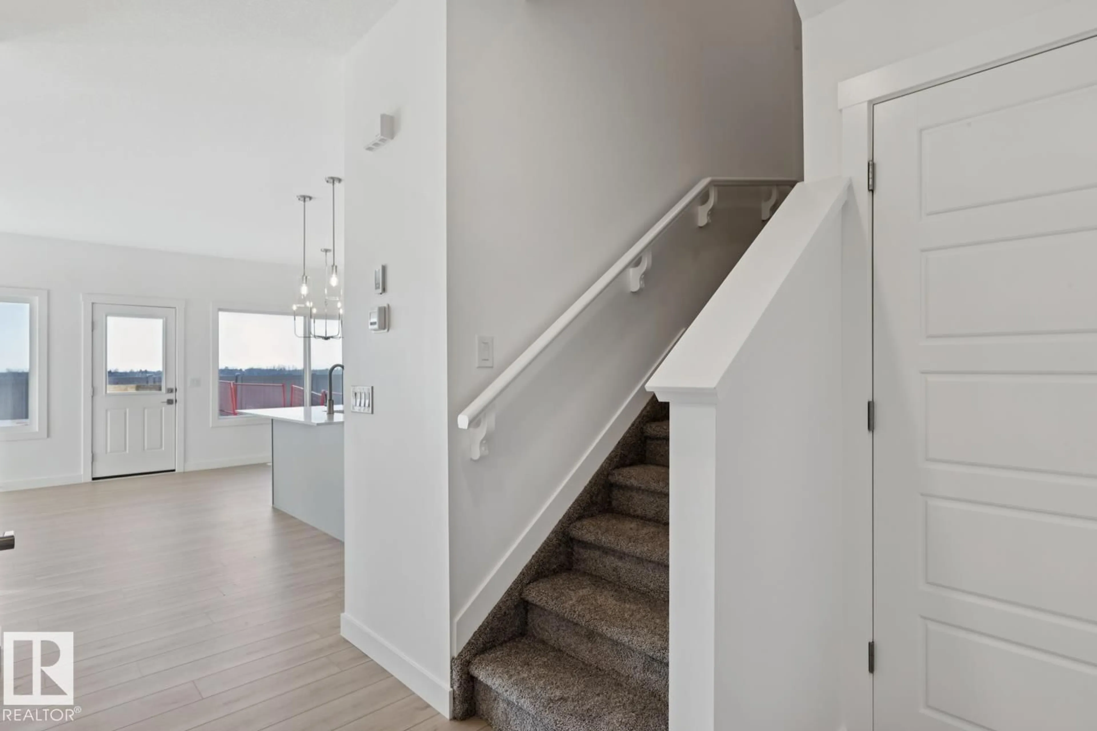 Stairs for 41 SUMAC CL, Fort Saskatchewan Alberta T8L0Z9