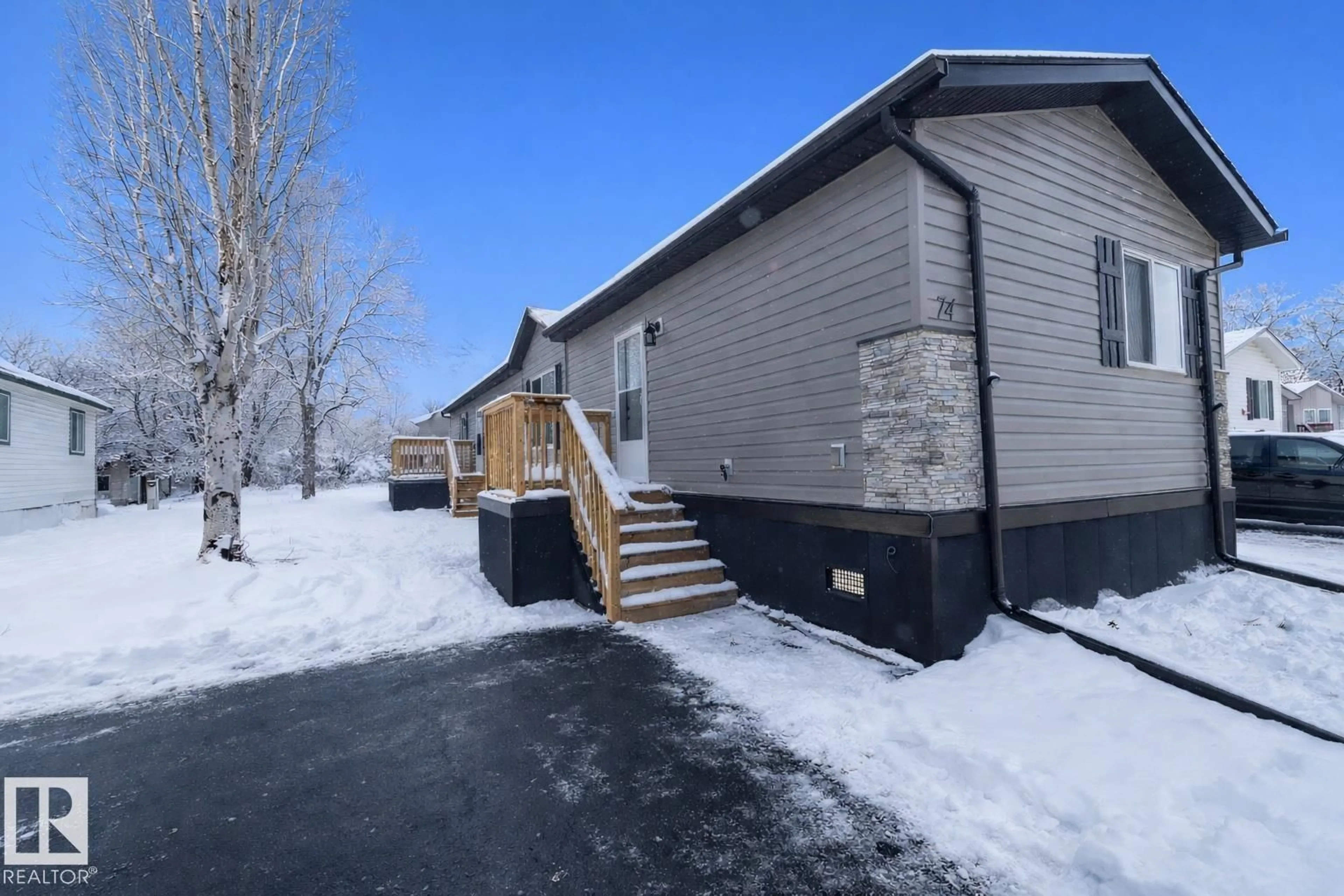 Unknown for 74 WILLOW PARK ES, Leduc Alberta T9E5R5