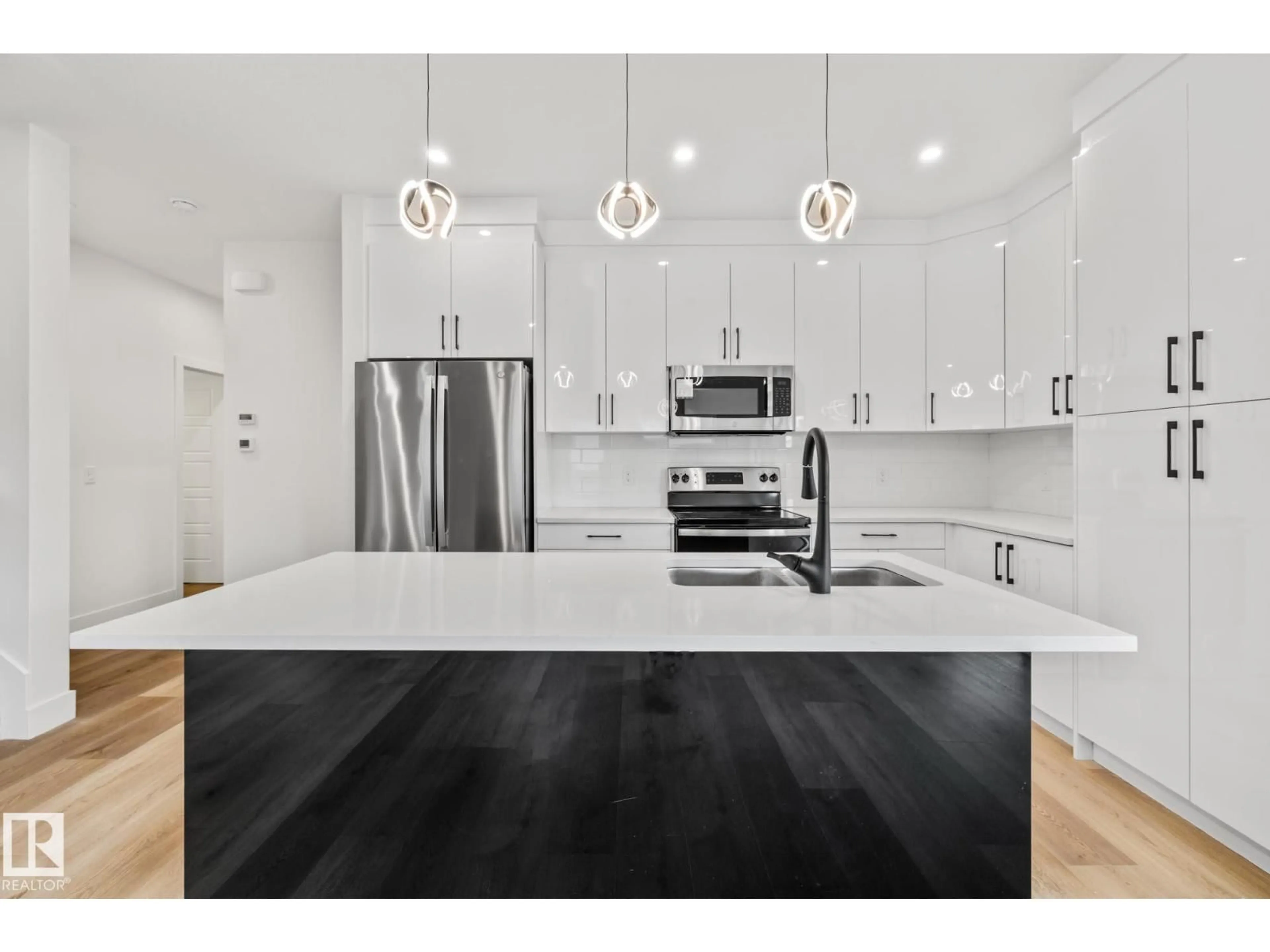 Open concept kitchen, unknown for 5213 55 STREET, Wabamun Alberta T0E2K0