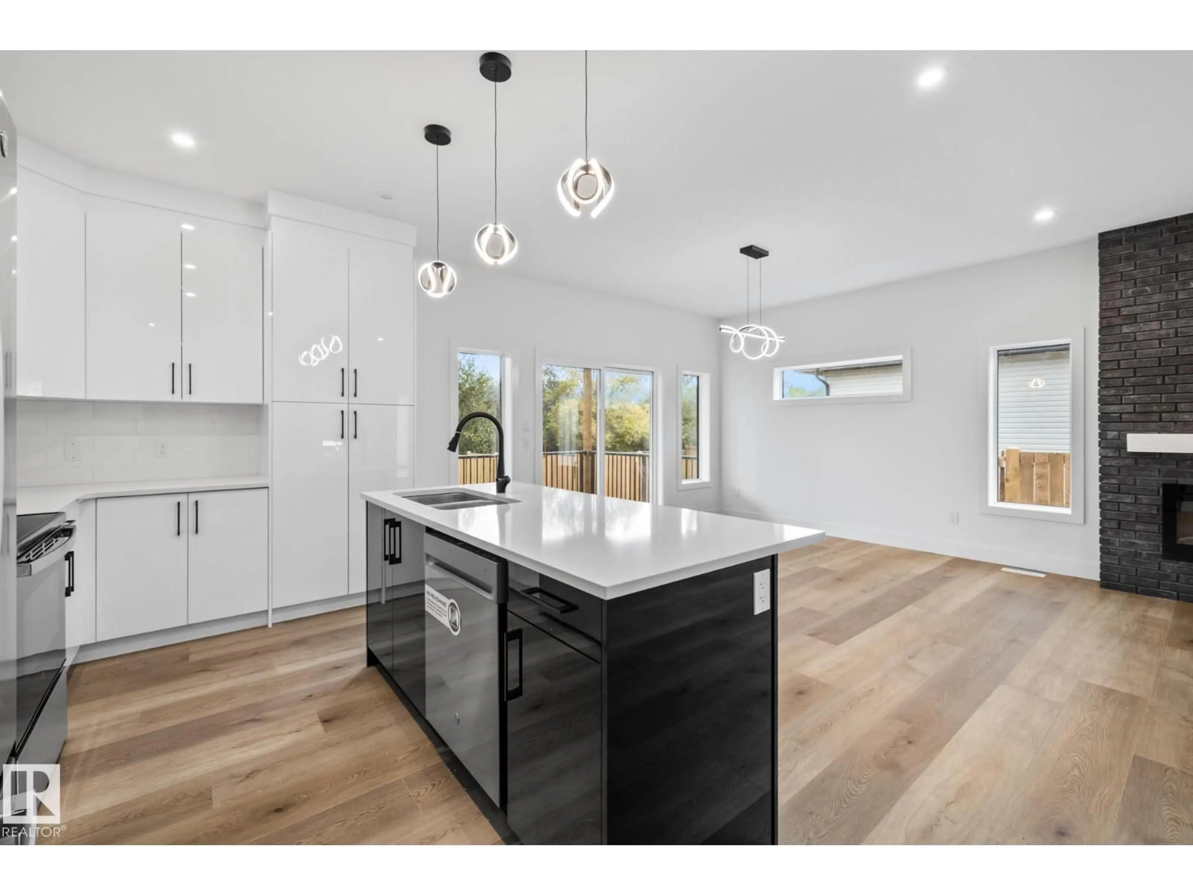 Open concept kitchen, unknown for 5213 55 STREET, Wabamun Alberta T0E2K0