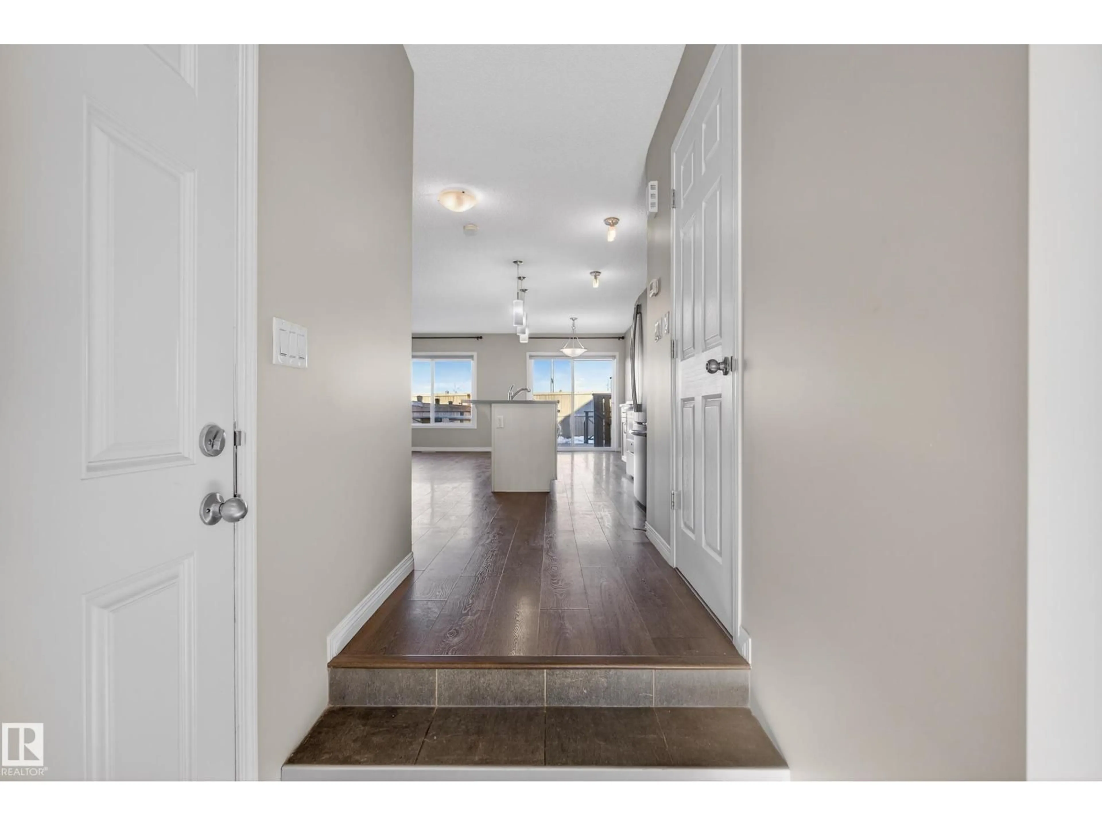 Indoor entryway for 2786 COUGHLAN GR, Edmonton Alberta T6W3N9