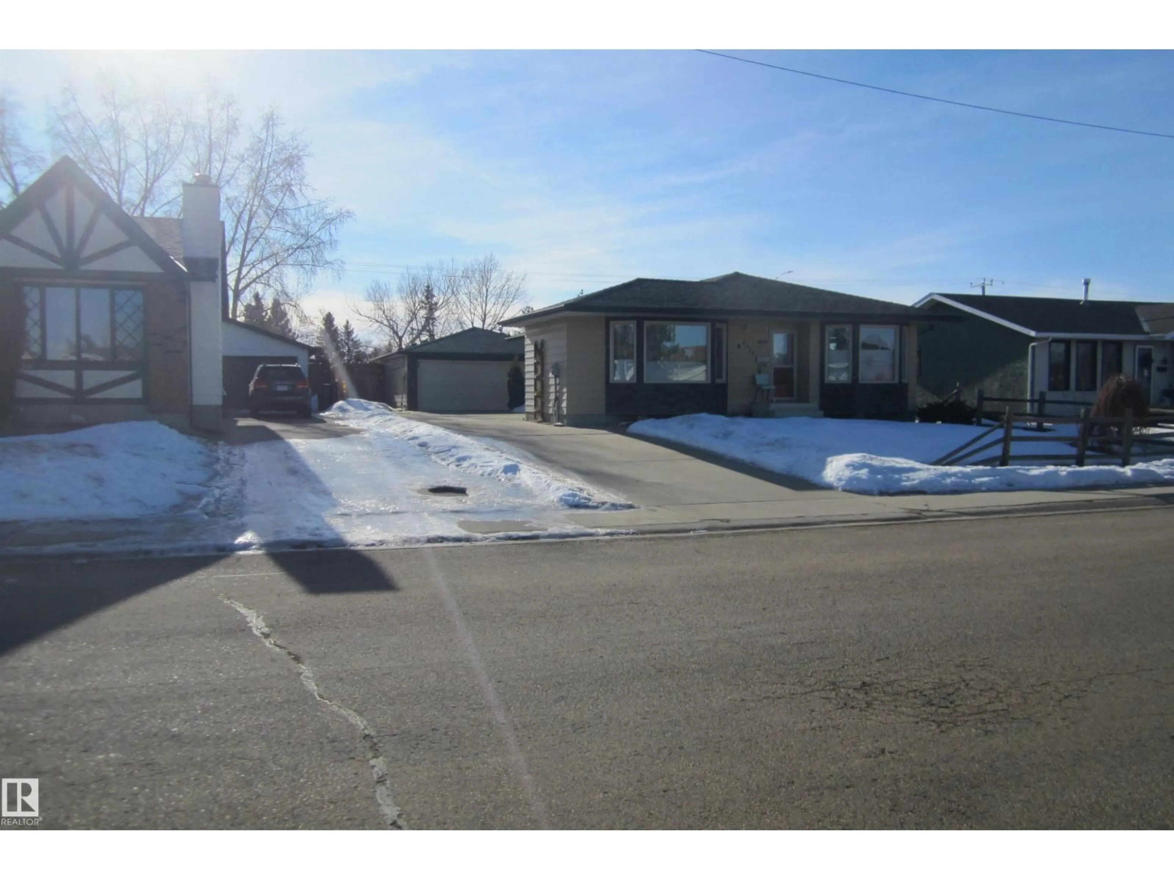 Unknown for 4231 39 AV, Leduc Alberta T9E4X4