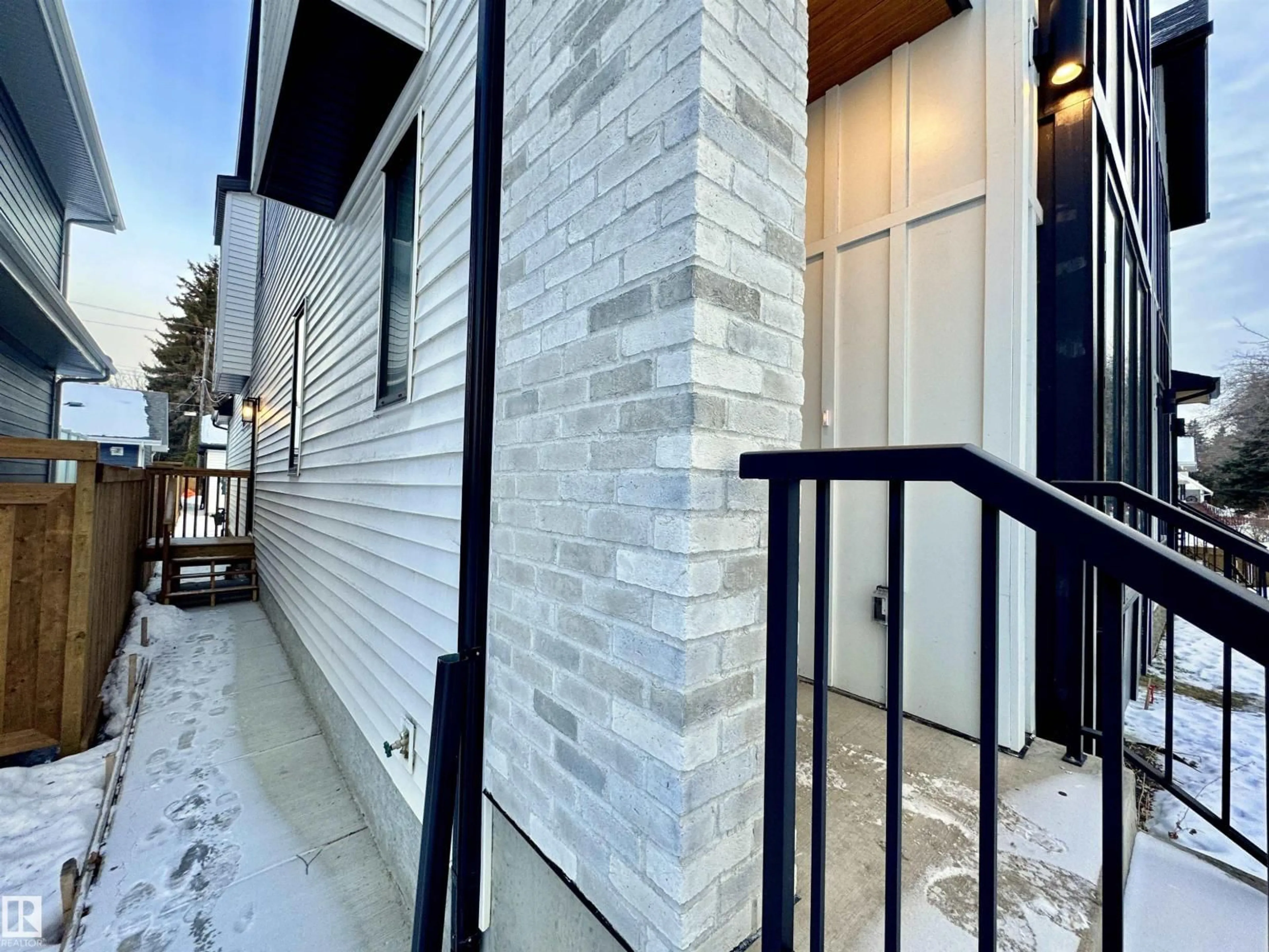 Unknown for 10629 129 ST, Edmonton Alberta T5N1X2