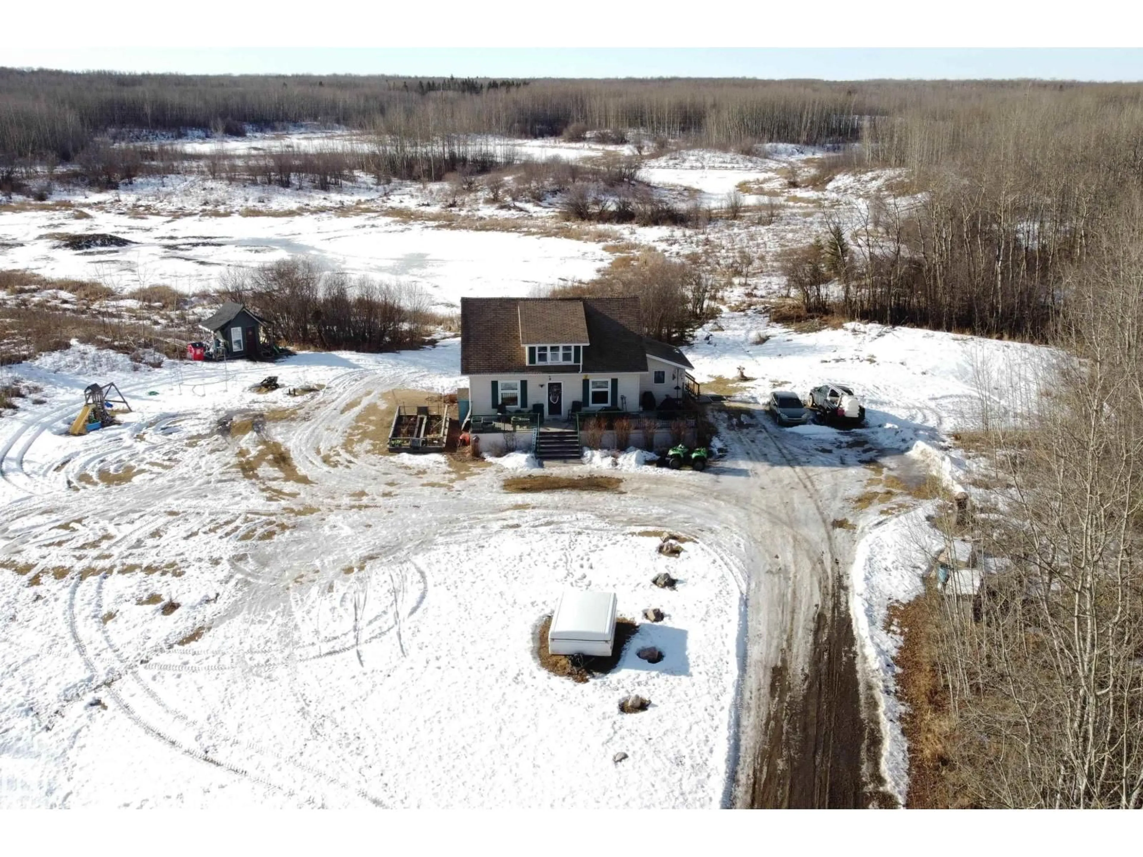 A pic from outside/outdoor area/front of a property/back of a property/a pic from drone, building for 202 - 43 50220 RR, Rural Beaver County Alberta T0B4J0