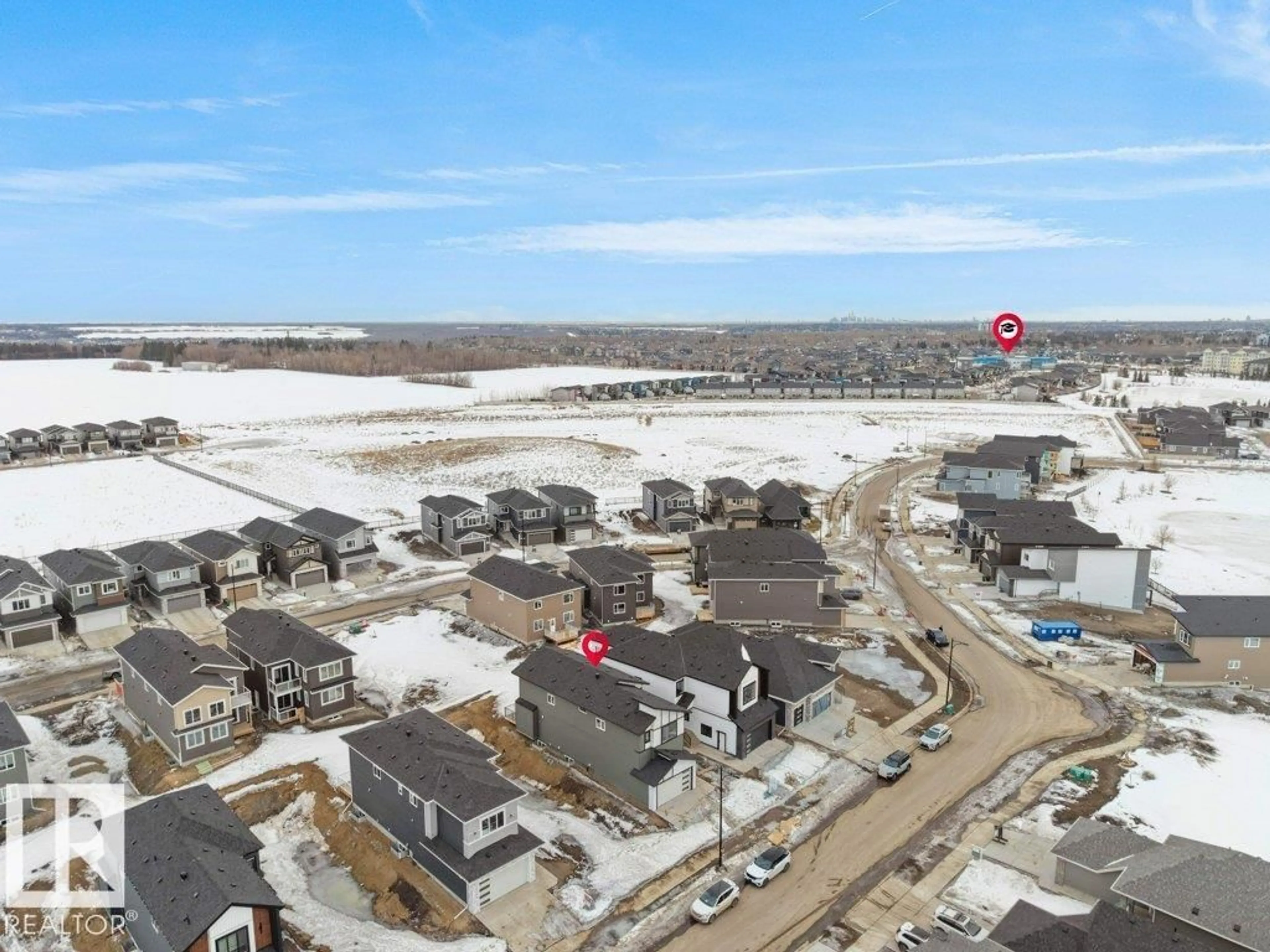 A pic from outside/outdoor area/front of a property/back of a property/a pic from drone, street for 45 ELDRIDGE PT, St. Albert Alberta T8N8C4