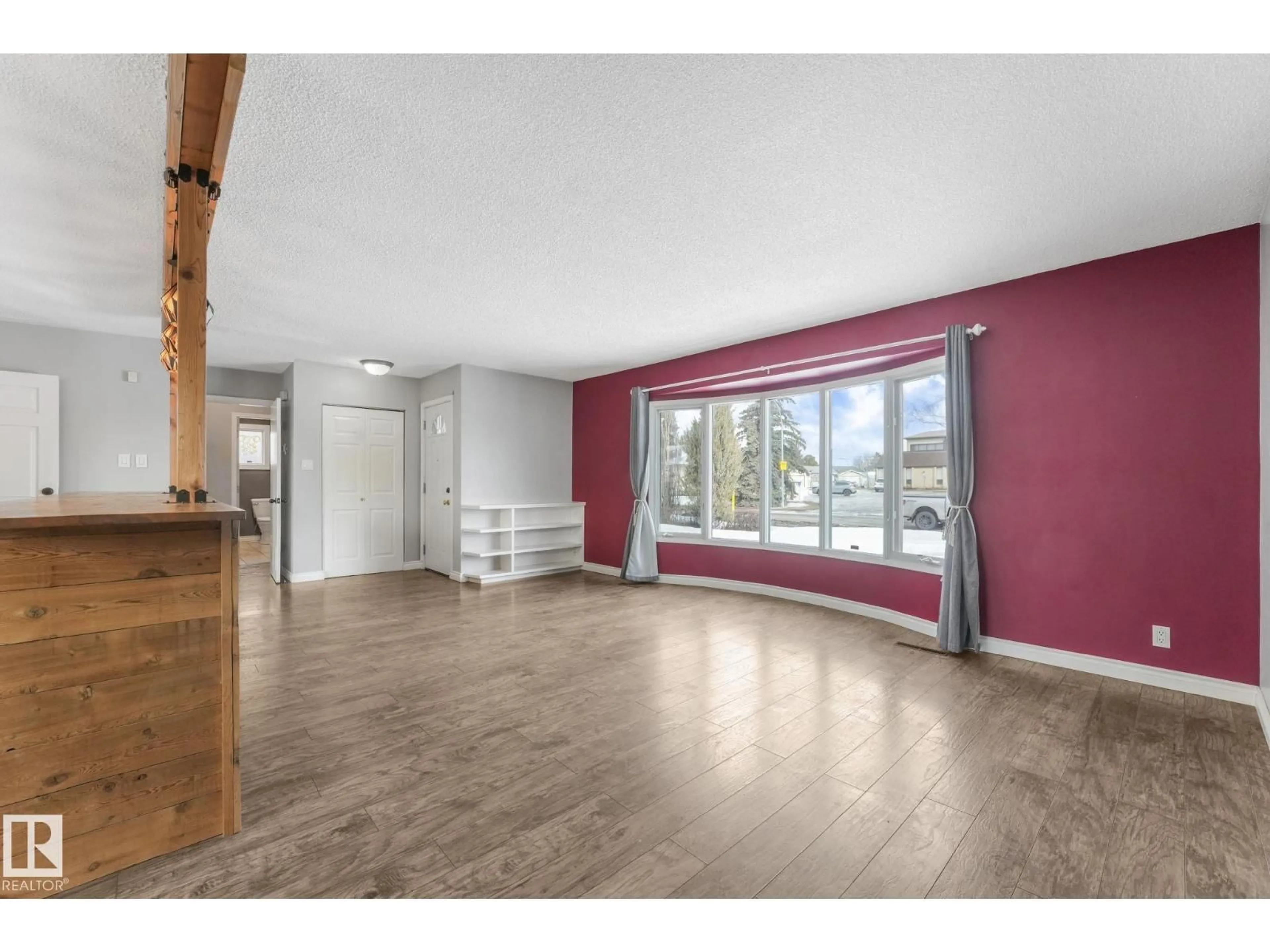 Unknown for 9007 135 AV NW, Edmonton Alberta T5E1N5