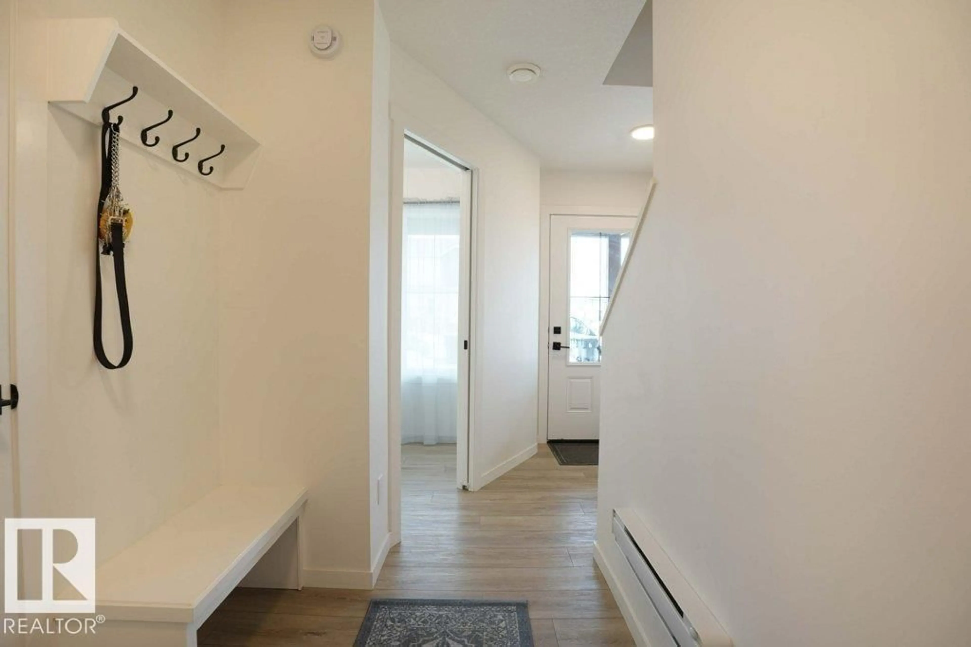 Indoor entryway for 26 EASTWOOD DR, Spruce Grove Alberta T7X4A9