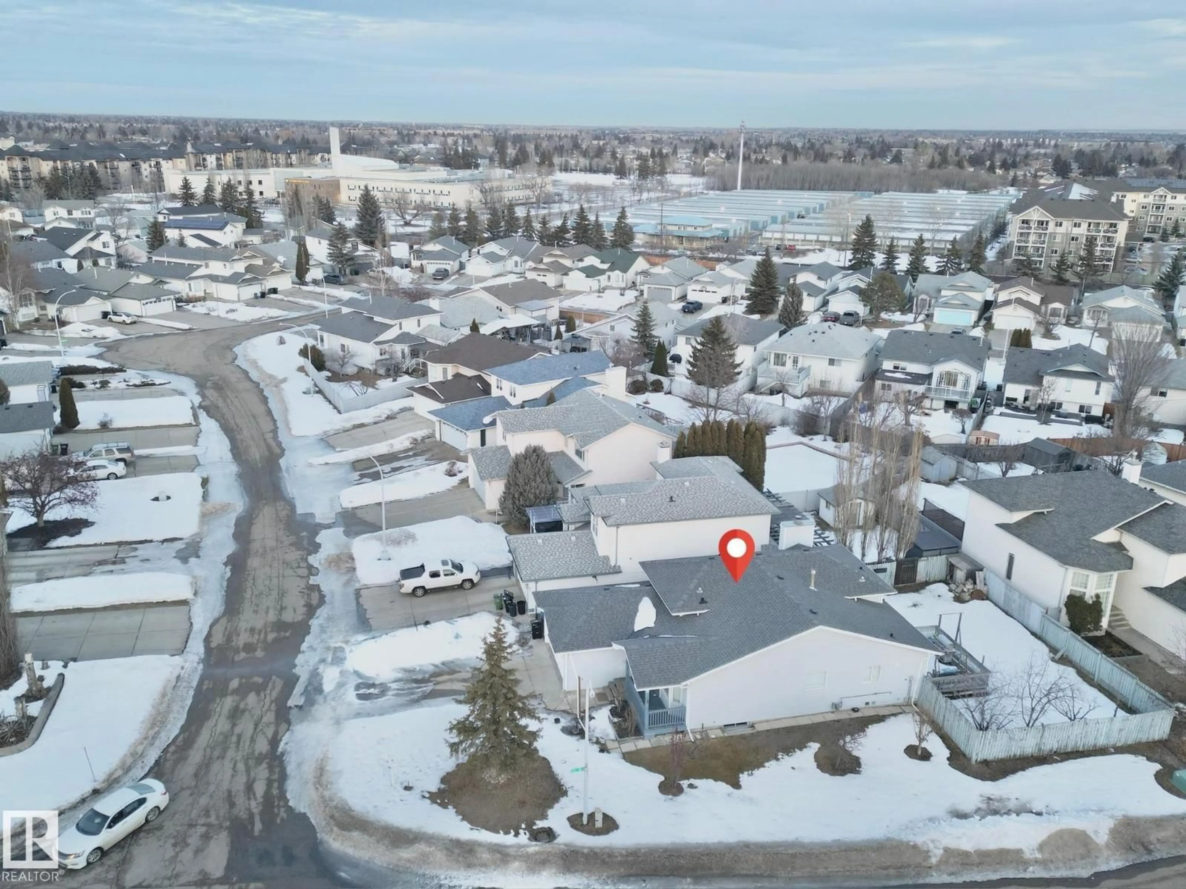 A pic from outside/outdoor area/front of a property/back of a property/a pic from drone, street for NW - 14309 128A ST, Edmonton Alberta T6V1E1