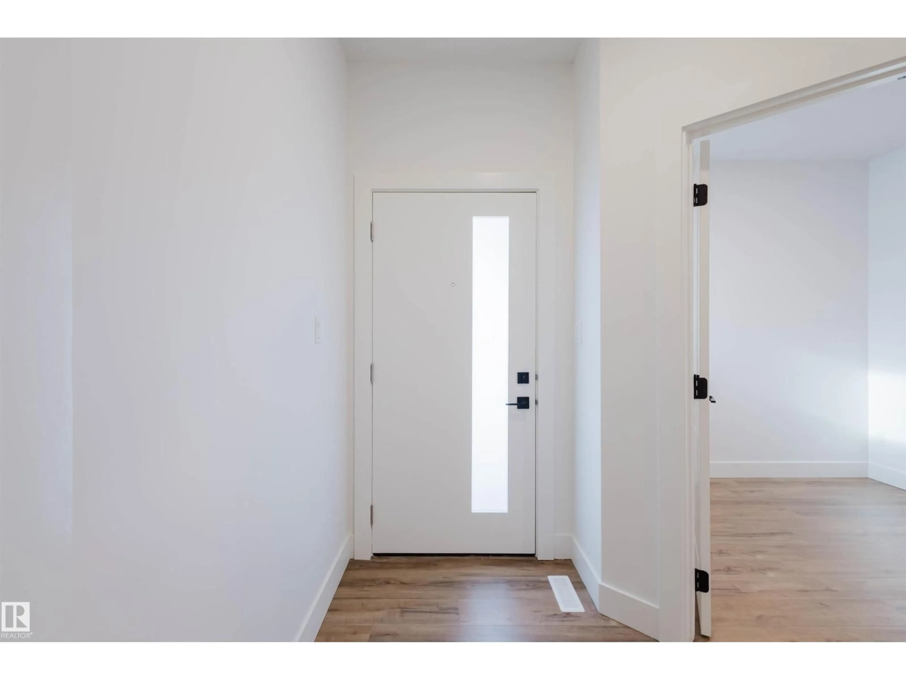 Indoor entryway for 335 BLUFF CV, Leduc Alberta T9E1S2